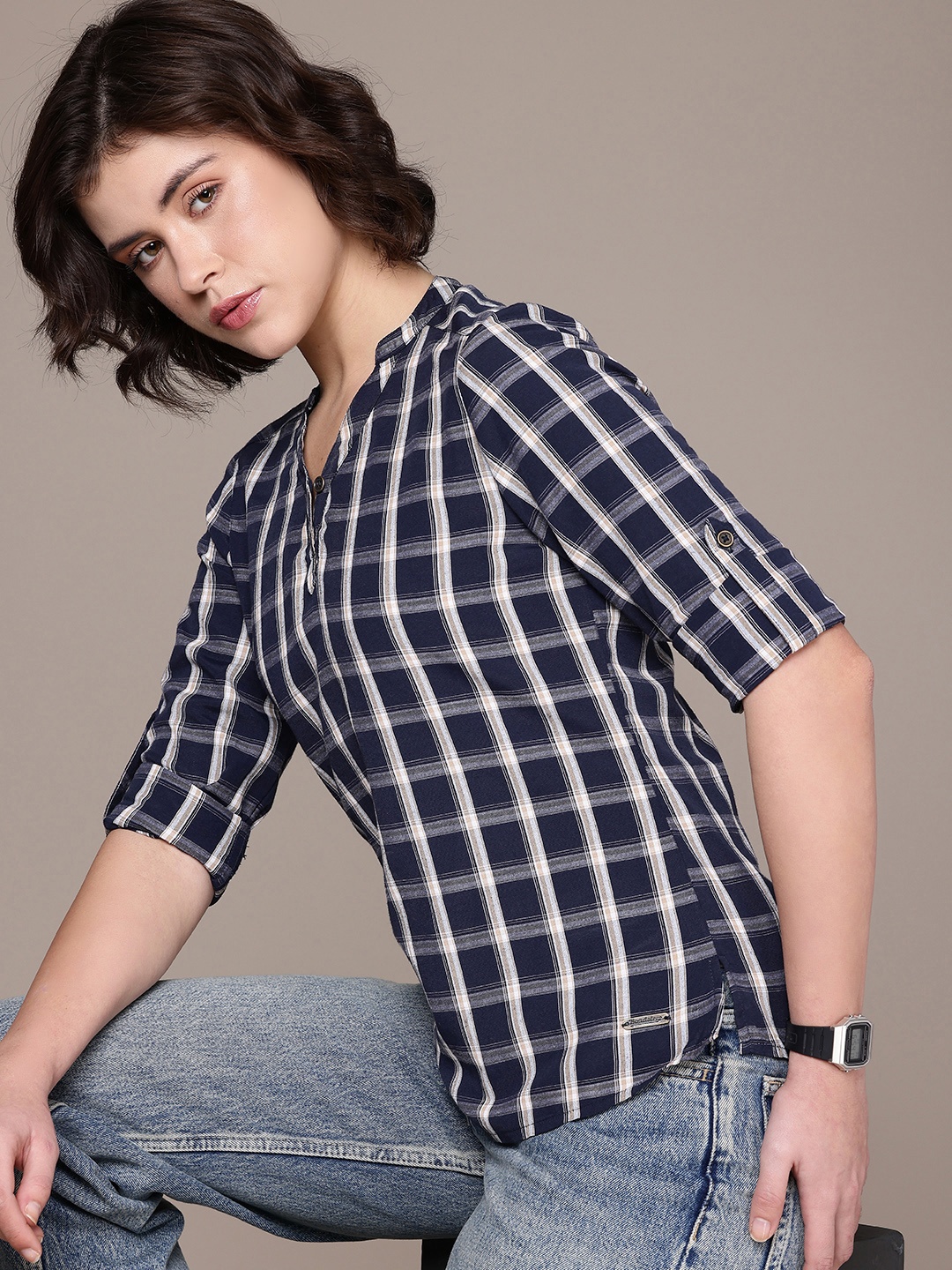 

The Roadster Lifestyle Co. Checked Roll Up Sleeves Casual Top, Navy blue