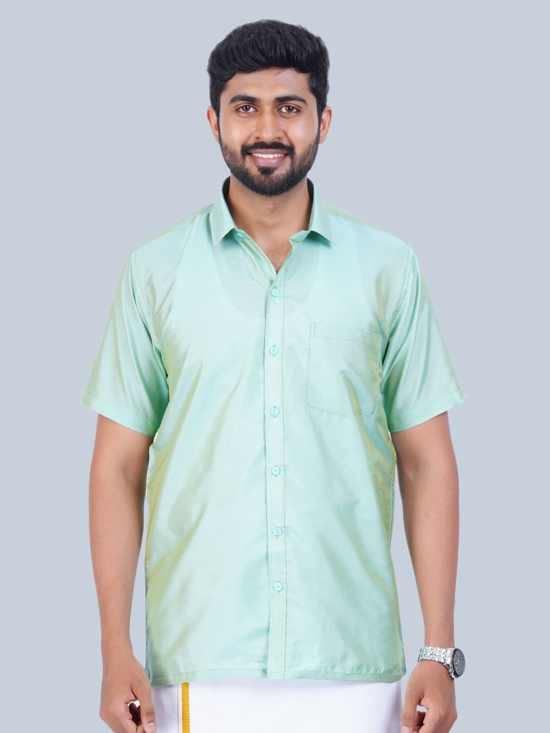 

THANGAMAGAN Men Standard Spread Collar Solid Casual Shirt, Green