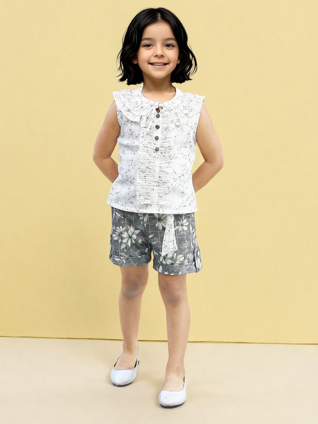 

Toonyport Girls Floral Printed Sleeveless Top with Shorts, Grey