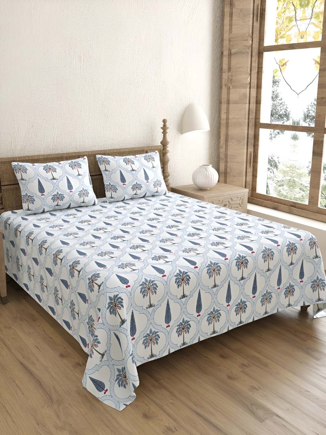 

BED-SHEET.COM Blue & White Ethnic Motifs 240 TC Cotton King Bedsheet with 2 Pillow Covers