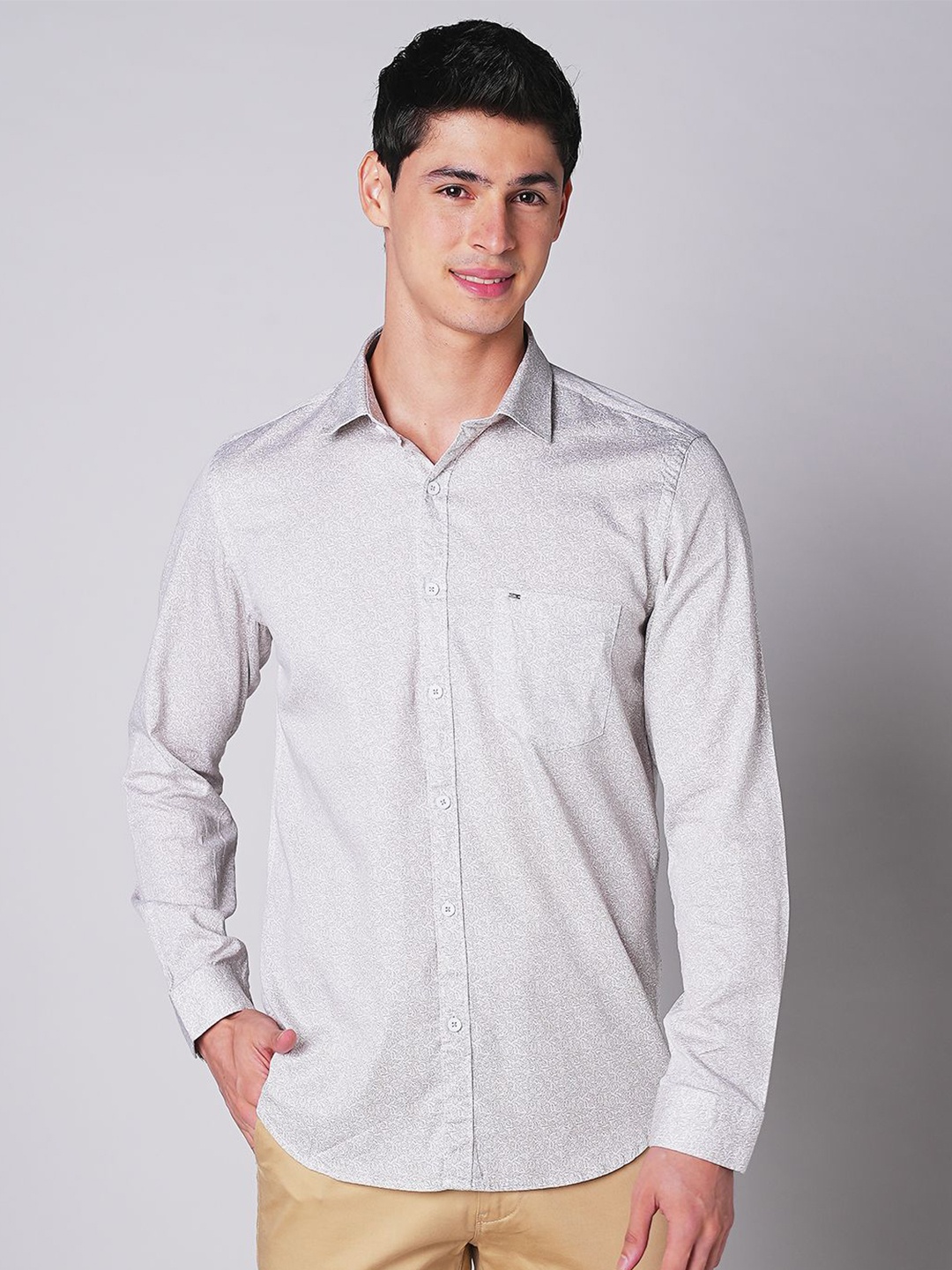 

MOZZO Men Slim Fit Opaque Printed Casual Shirt, Beige