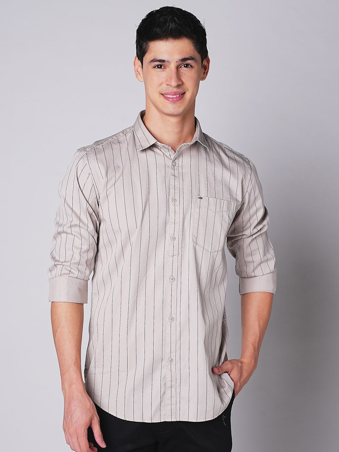 

MOZZO Men Slim Fit Opaque Striped Casual Shirt, Beige