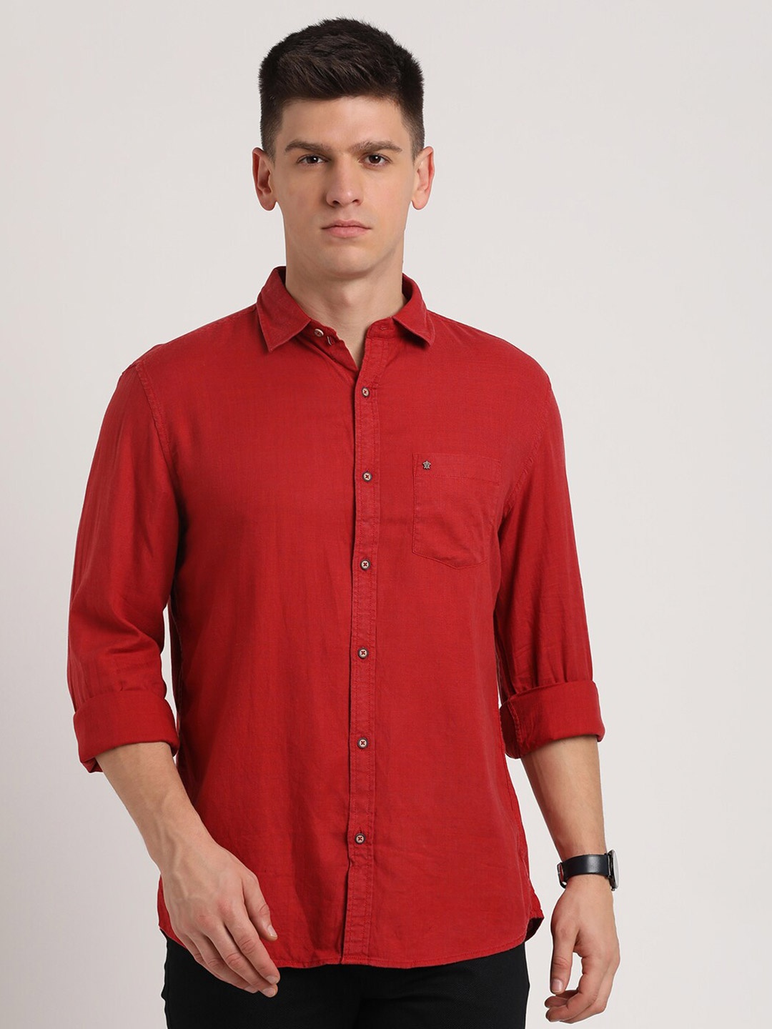 

Turtle Men Solid Spread Collar Casual Shirt, Red