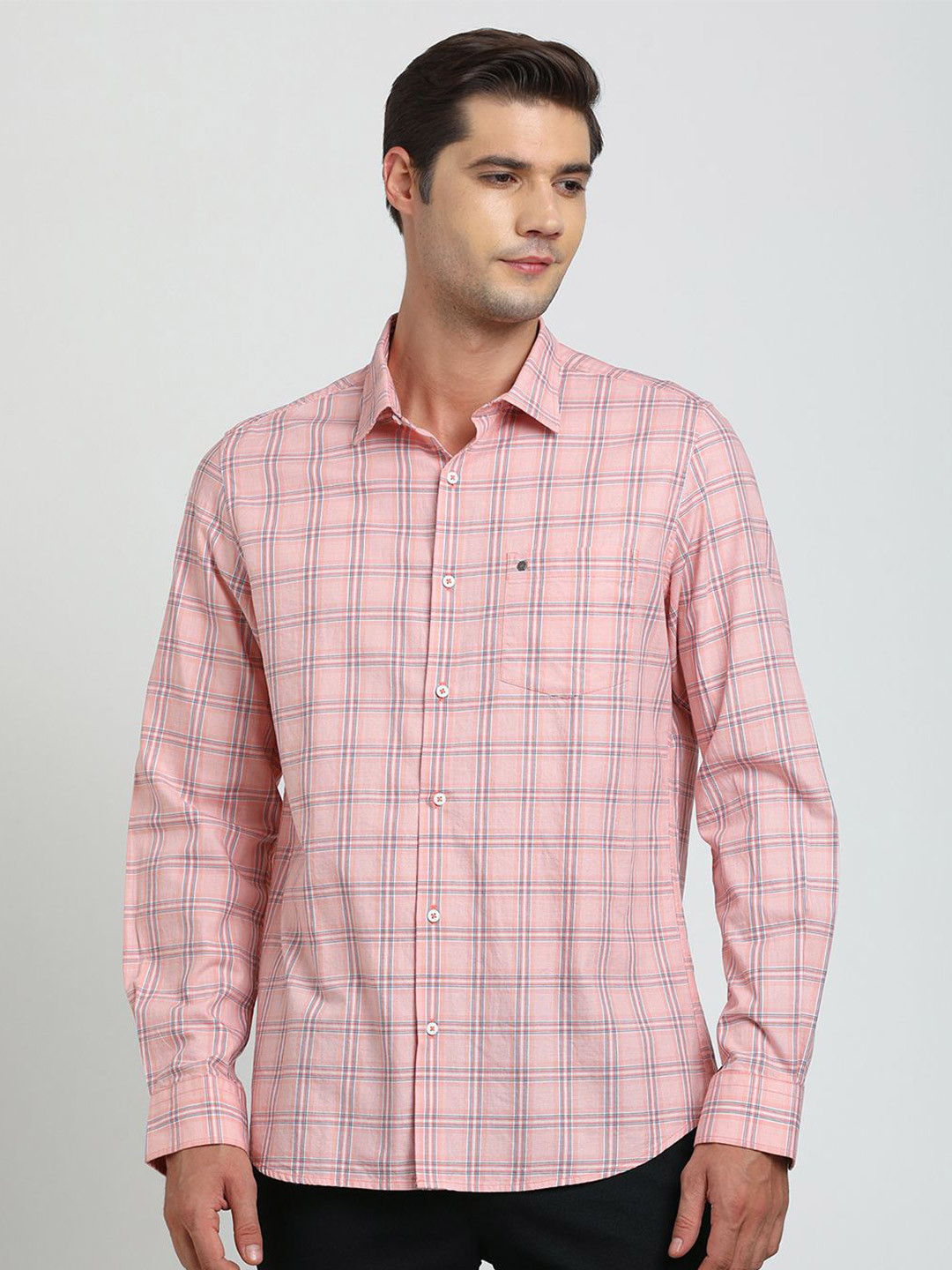 

Turtle Men Tartan Checks Spread Collar Pure Cotton Casual Shirt, Pink