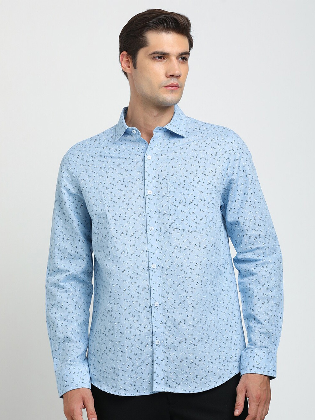 Turtle Men Floral Printed Spread Collar Formal Shirt, Blue