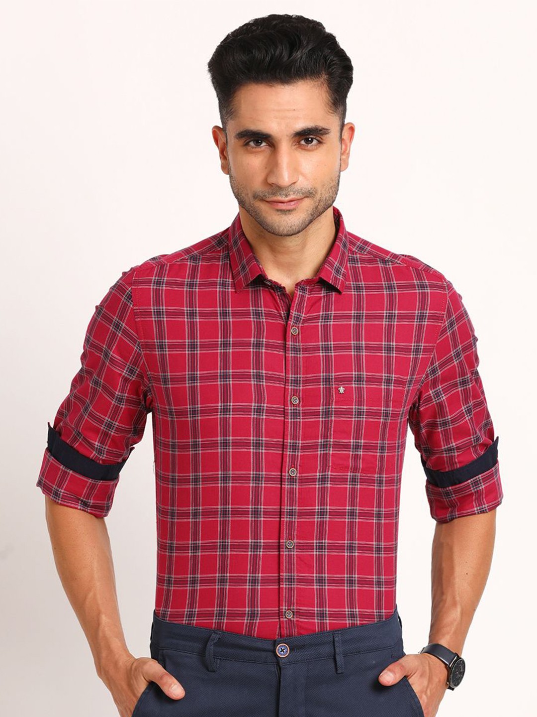 

Turtle Men Relaxed Slim Fit Checked Spread Collar Pure Cotton Casual Shirt, Red