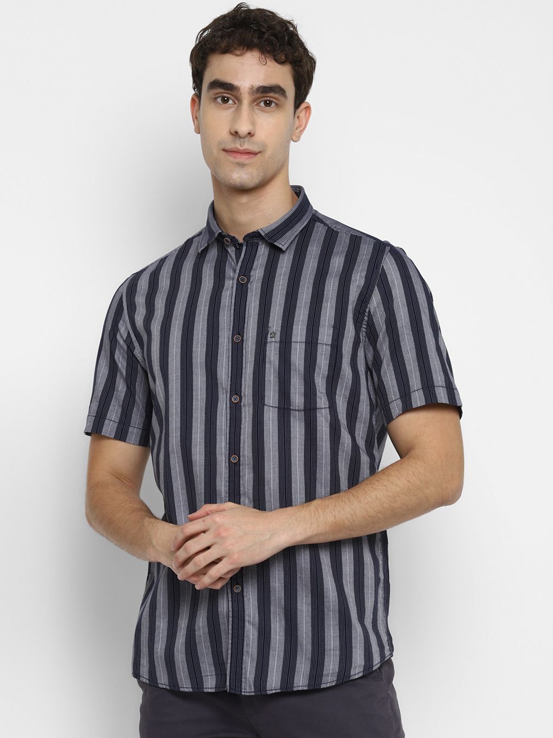 

Turtle Men Striped Spread Collar Pure Cotton Casual Shirt, Black