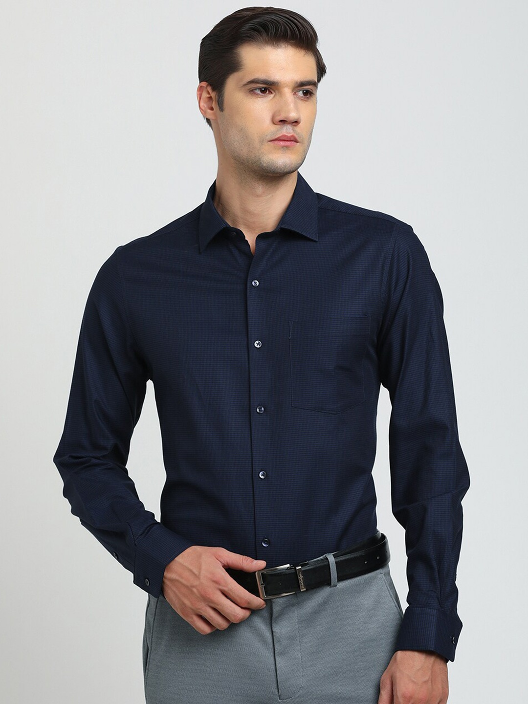 

Turtle Men Solid Spread Collar Pure Cotton Formal Shirt, Navy blue