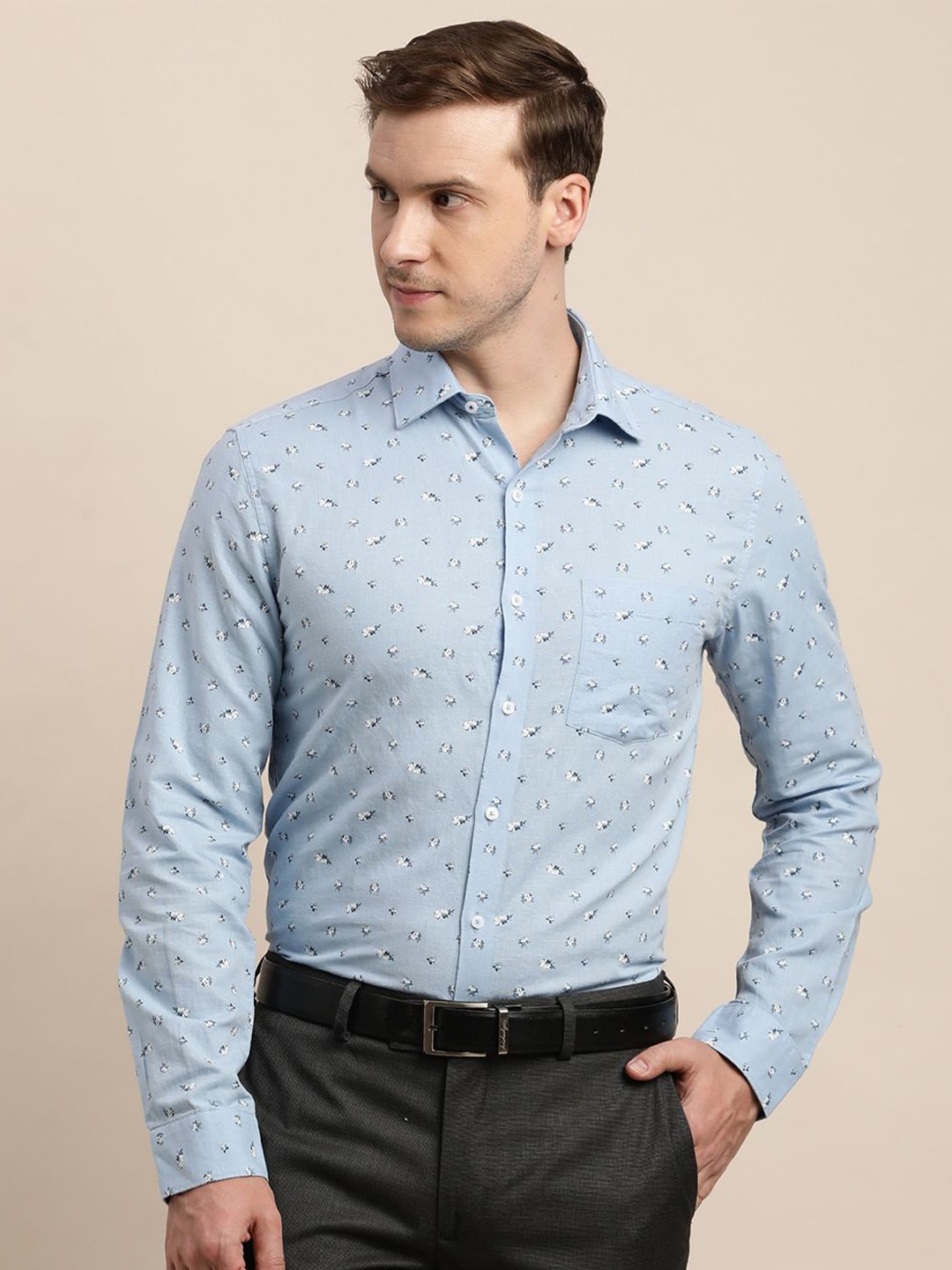 

Turtle Men Floral Printed Spread Collar Formal Shirt, Blue