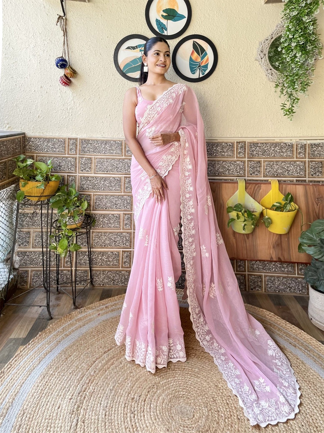 

Panzora Floral Embroidered Saree, Pink