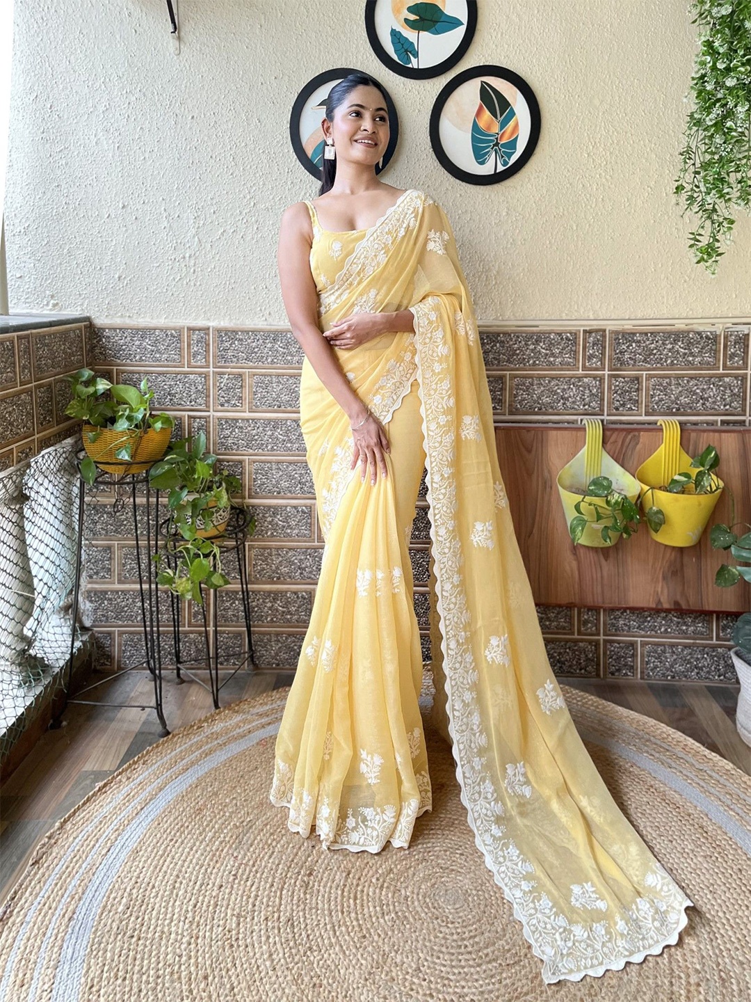 

Panzora Floral Embroidered Saree, Yellow