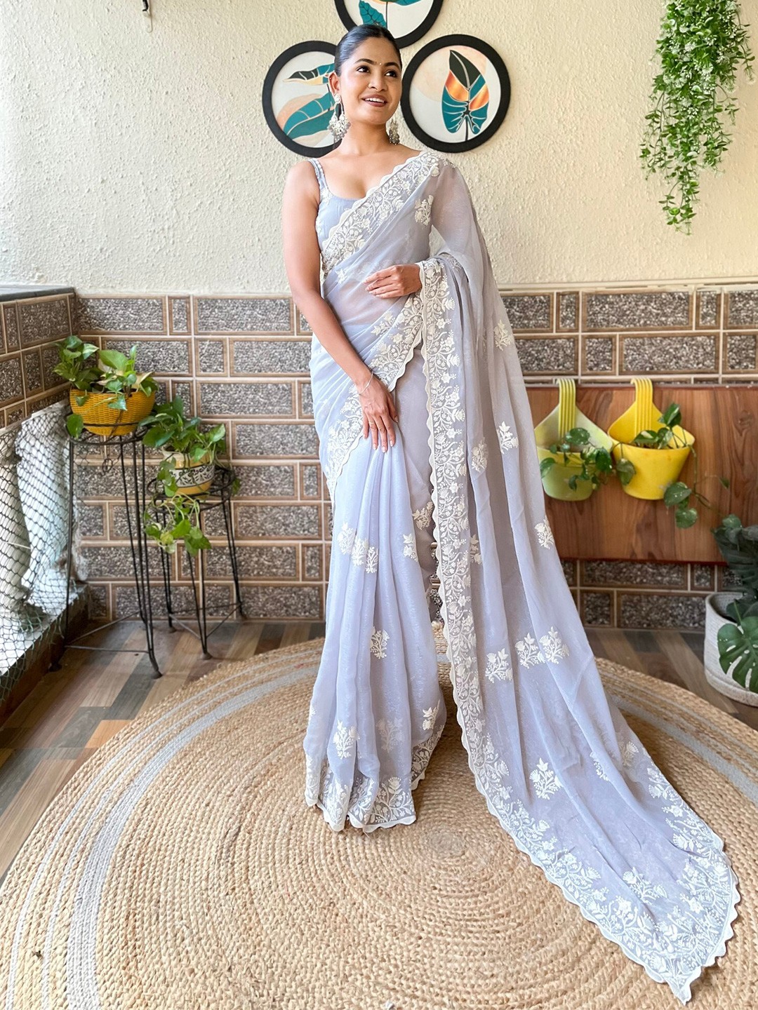 

Panzora Floral Embroidered Saree, Grey