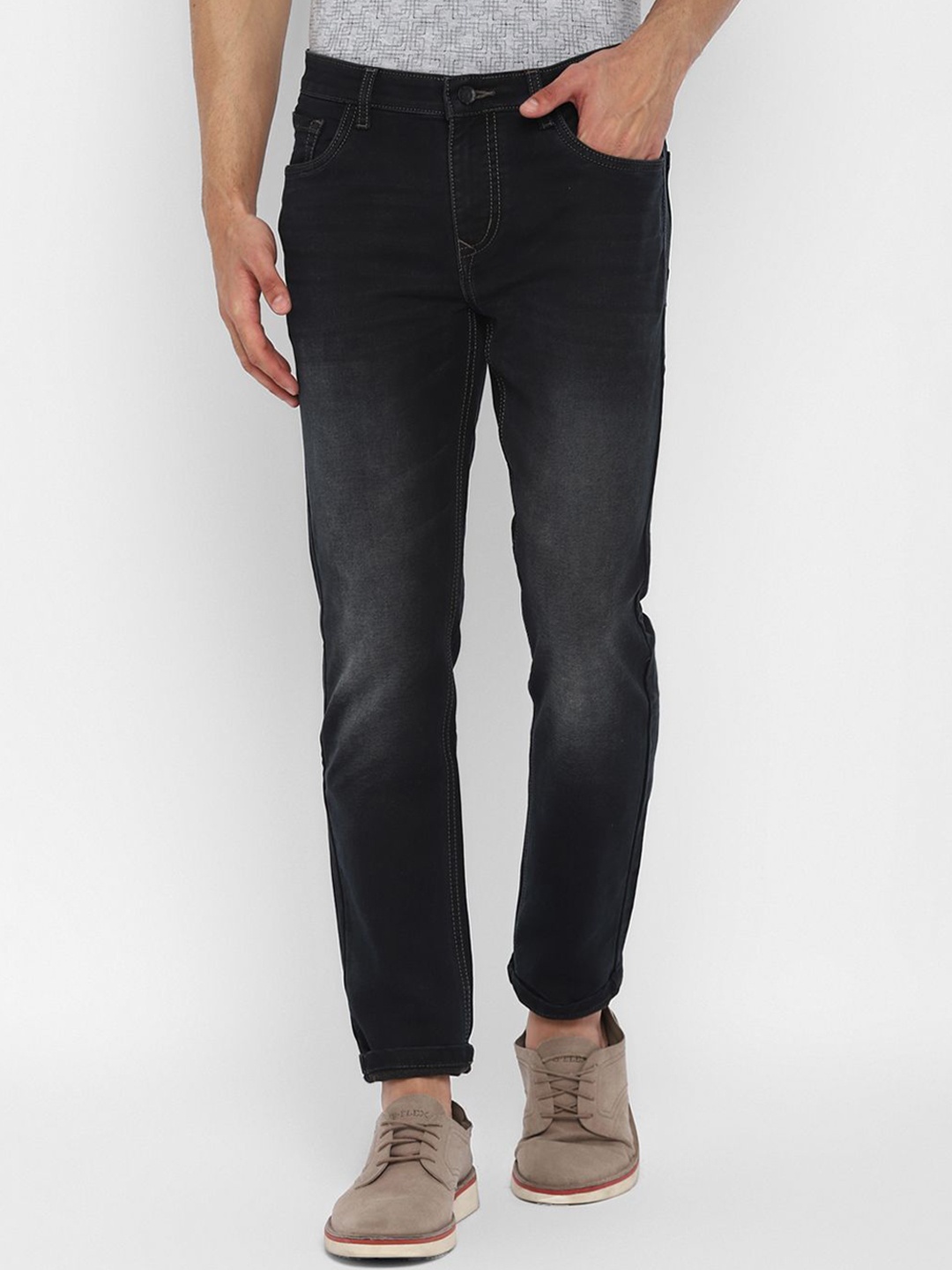 

Turtle Men Narrow Tapered Fit Light Fade Clean Look Cotton Stretchable Jeans, Black
