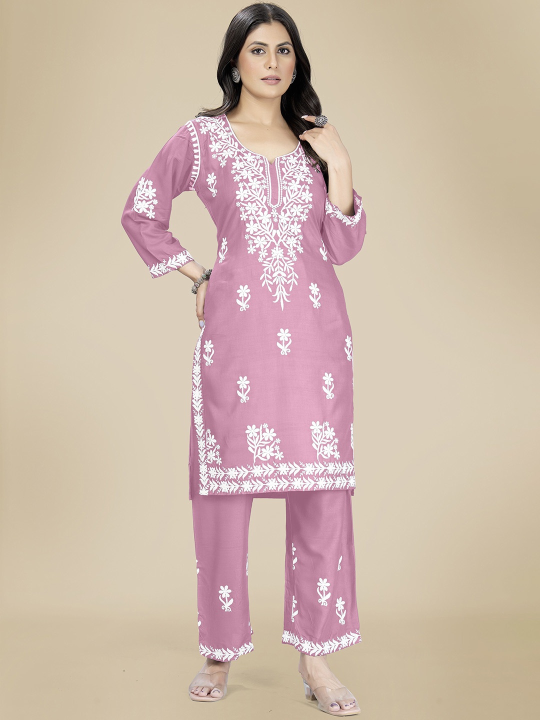 

Rujave Ethnic Motifs Embroidered Regular Chikankari Kurta with Trousers, Pink