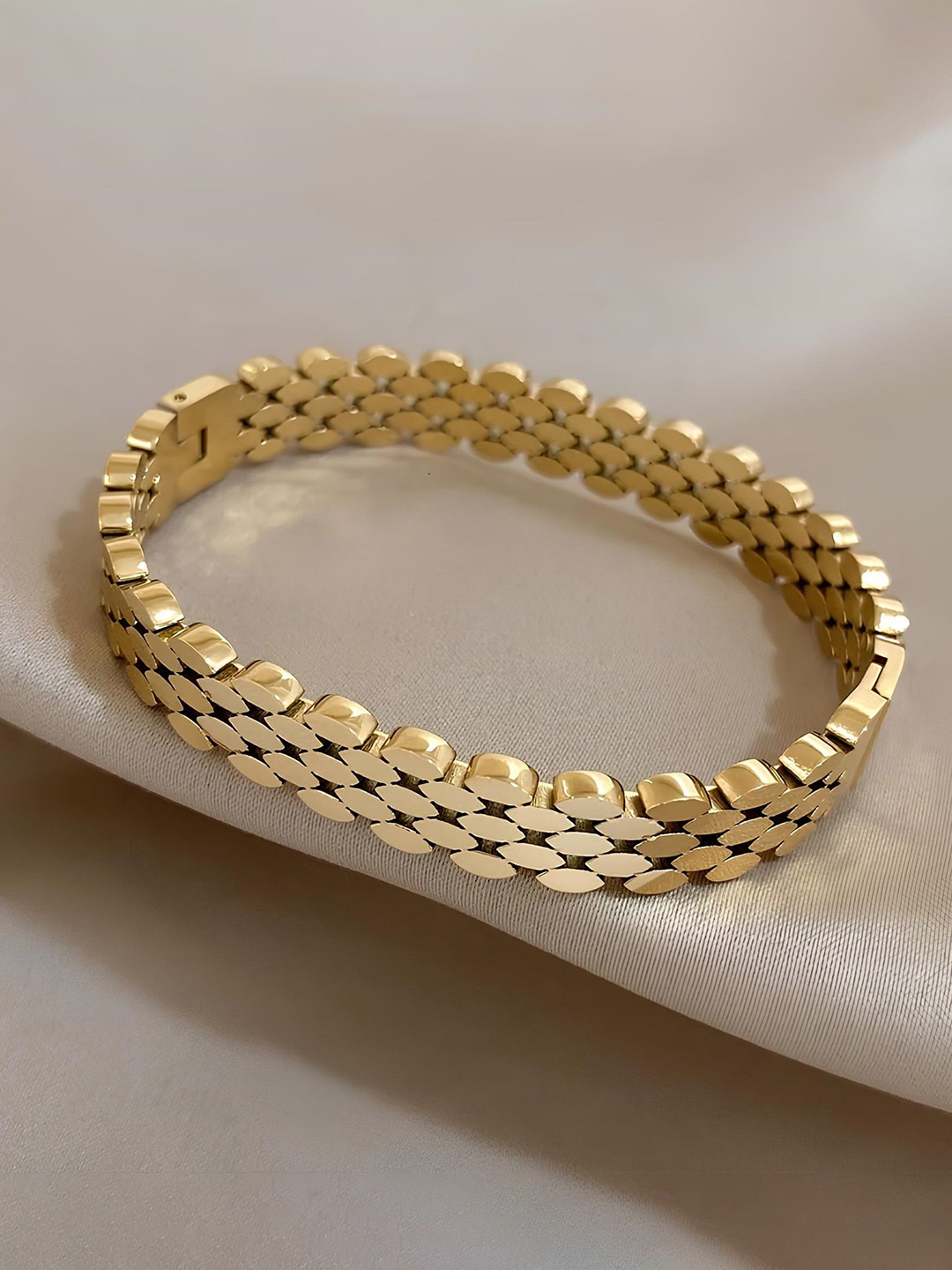 

KARISHMA KREATIONS Unisex Gold-Plated Kada Bracelet