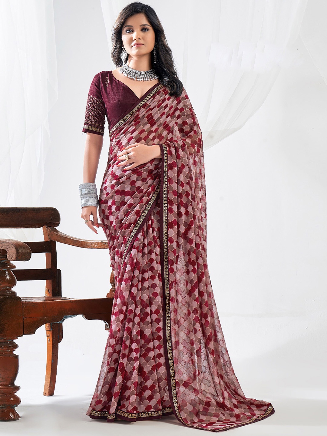 

Panzora Abstract Printed Embroidered Saree, Magenta