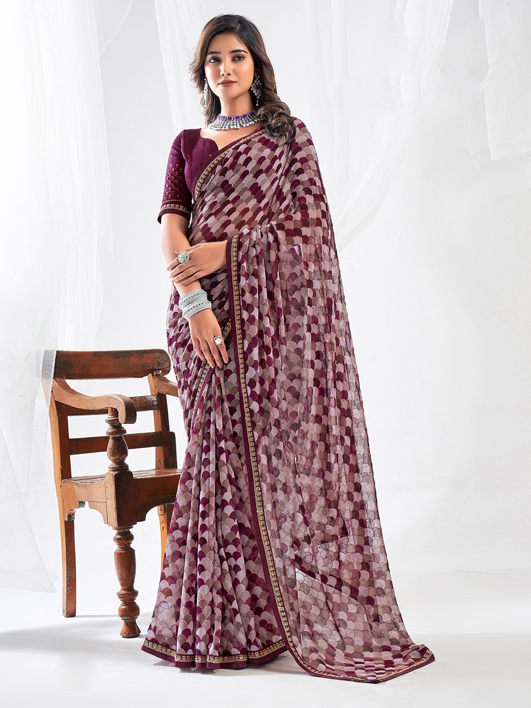 

Panzora Printed Embroidered Saree, Purple