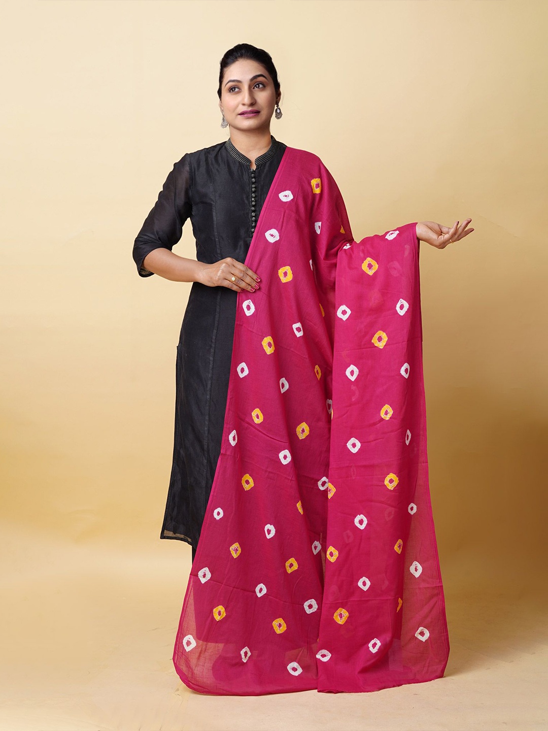 

Unnati Silks Bandhani & Shibori Printed Dupatta, Pink