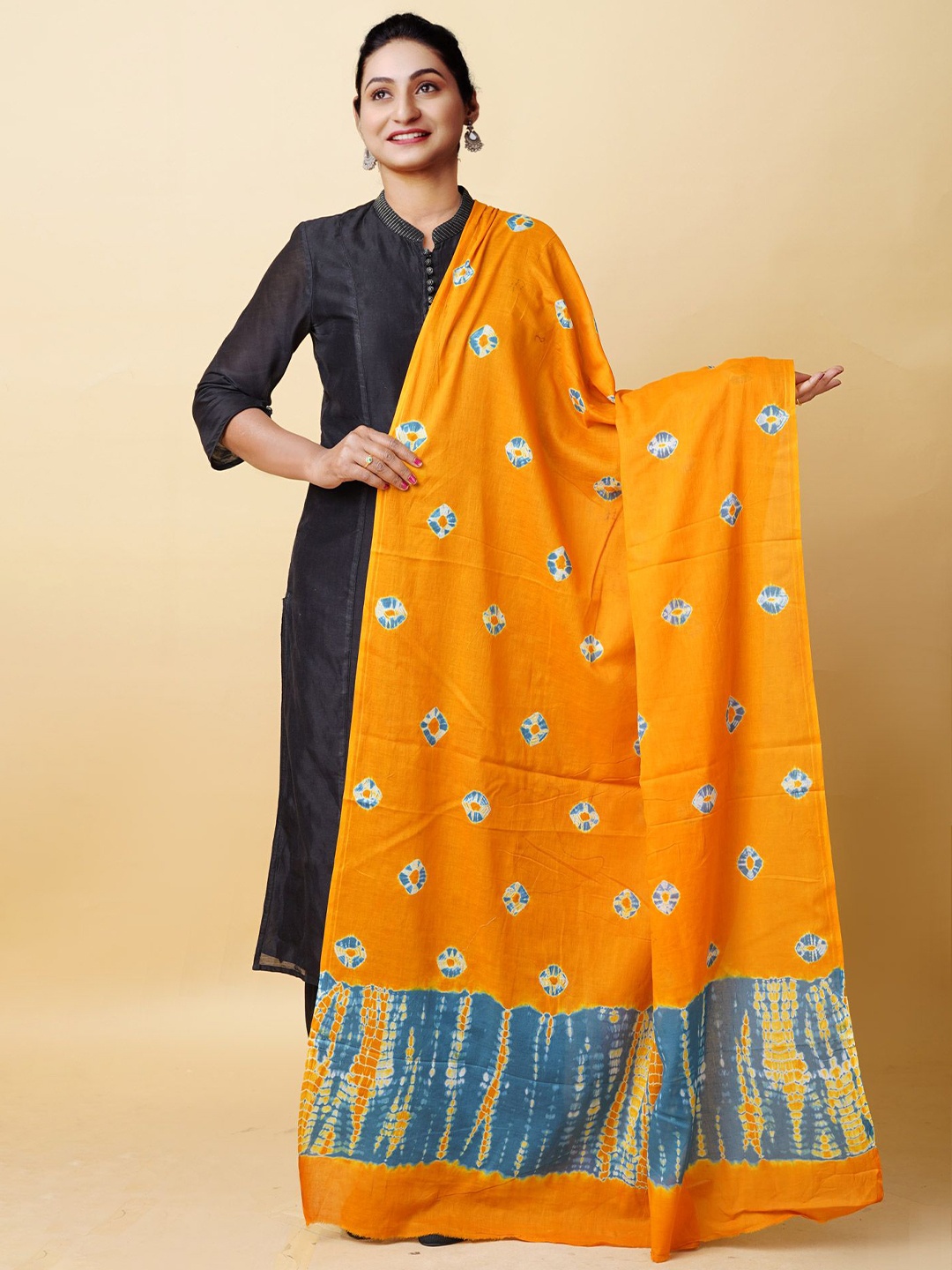 

Unnati Silks Shibori Bandhani Printed Dupatta, Orange