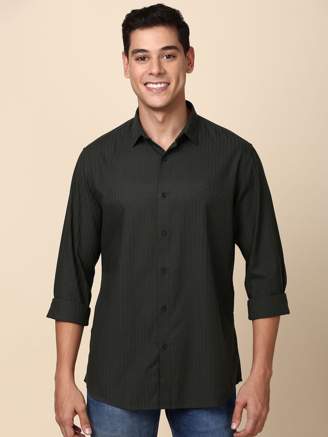 

Allen Solly Men Solid Spread Collar Cotton Slim Fit Casual Shirt, Black