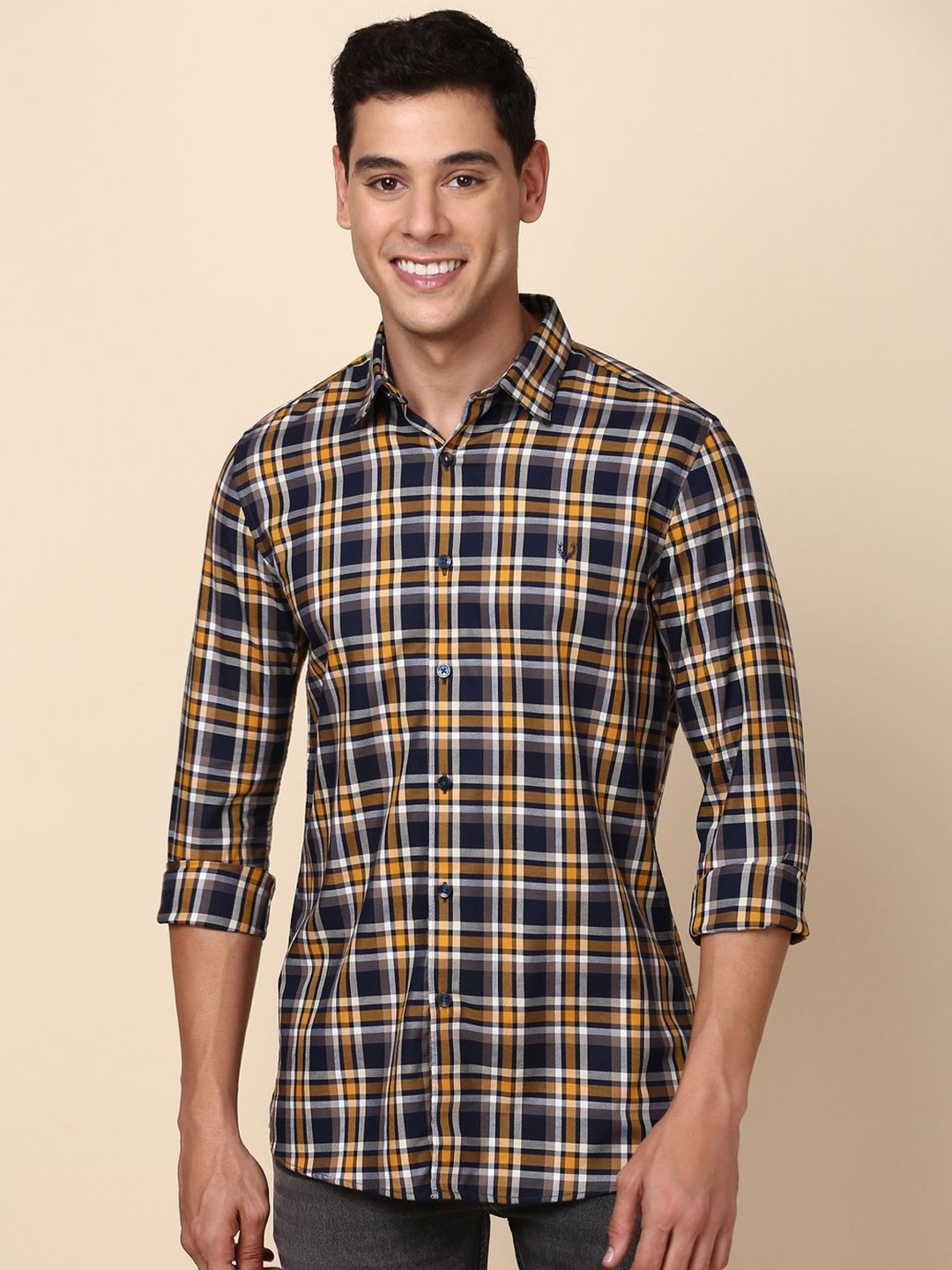 

Allen Solly Men Slim Fit Checked Casual Shirt, Navy blue
