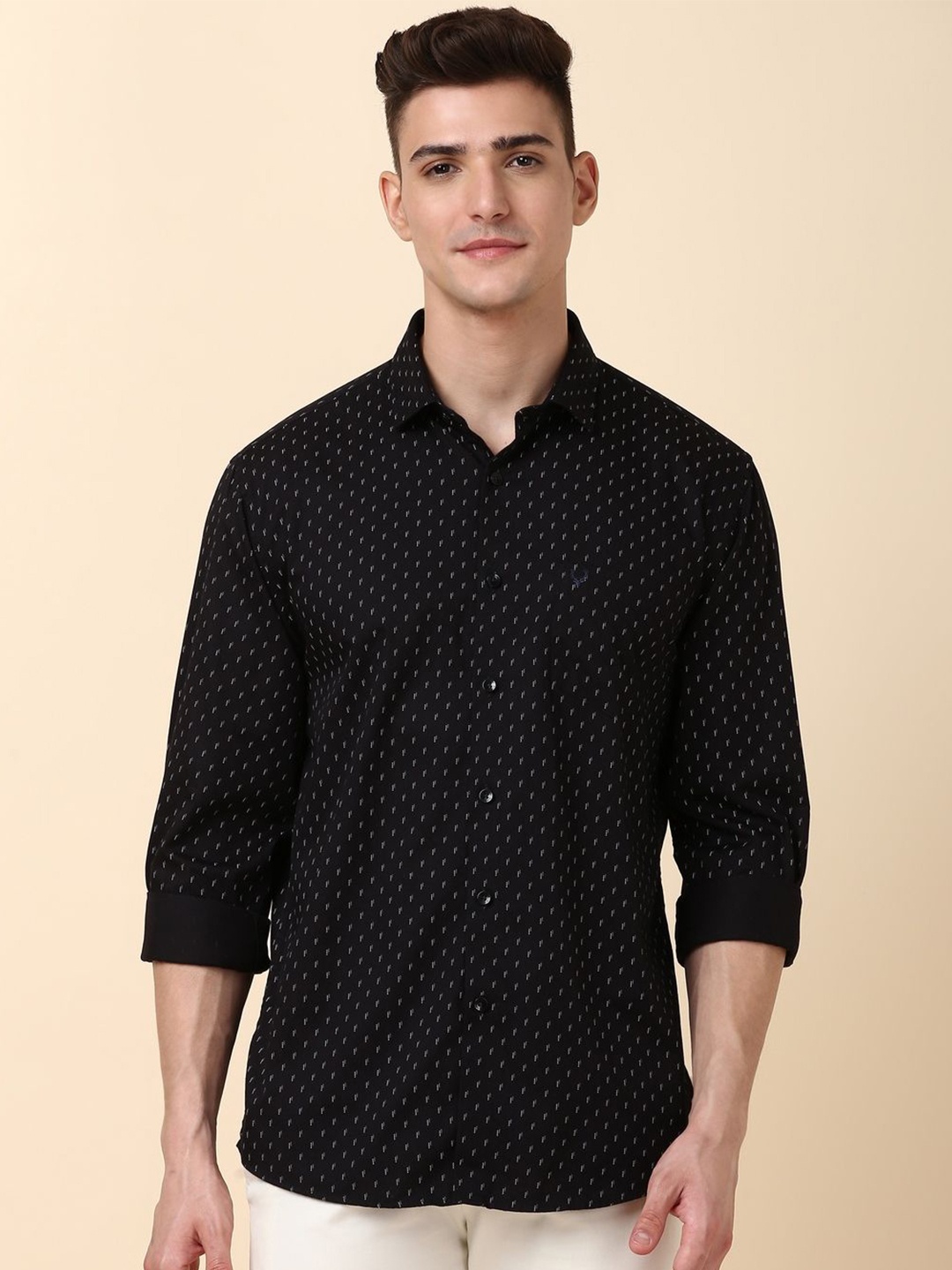 

Allen Solly Men Micro Ditsy Printed Spread Collar Slim Fit Pure Cotton Casual Shirts, Black