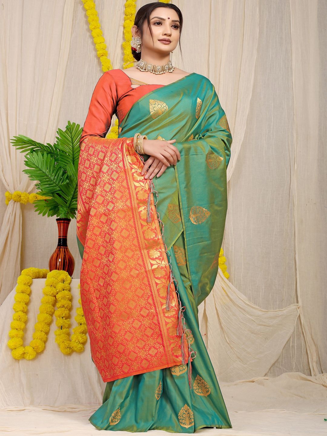 

SGF11 Woven Design Zari Kanjeevaram Saree, Sea green