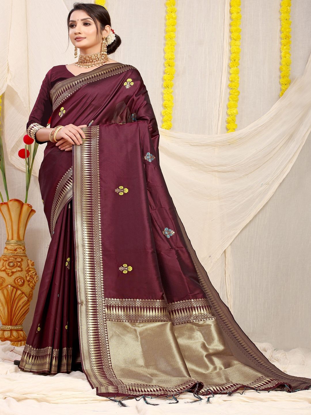 

SGF11 Woven Design Zari Kanjeevaram Saree, Maroon