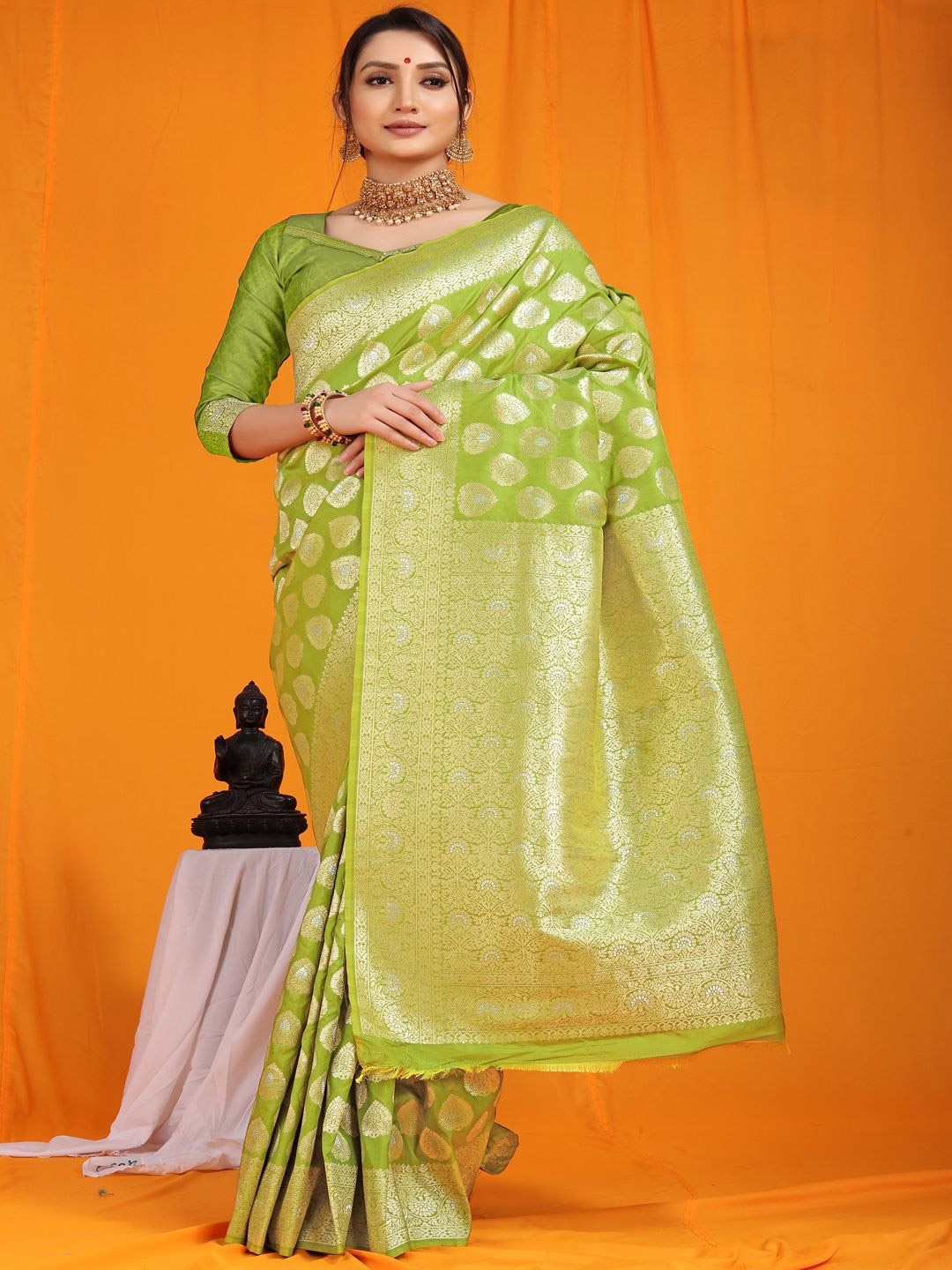 

SGF11 Woven Design Zari Kanjeevaram Saree, Green