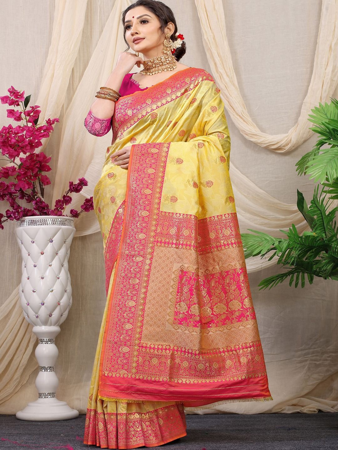 

SGF11 Ethnic Motifs Zari Kanjeevaram Saree, Yellow