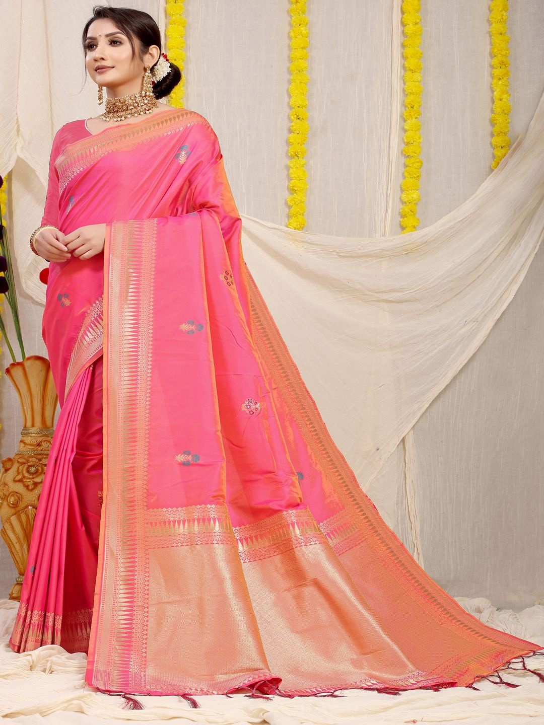 

SGF11 Ethnic Motifs Zari Kanjeevaram Saree, Peach