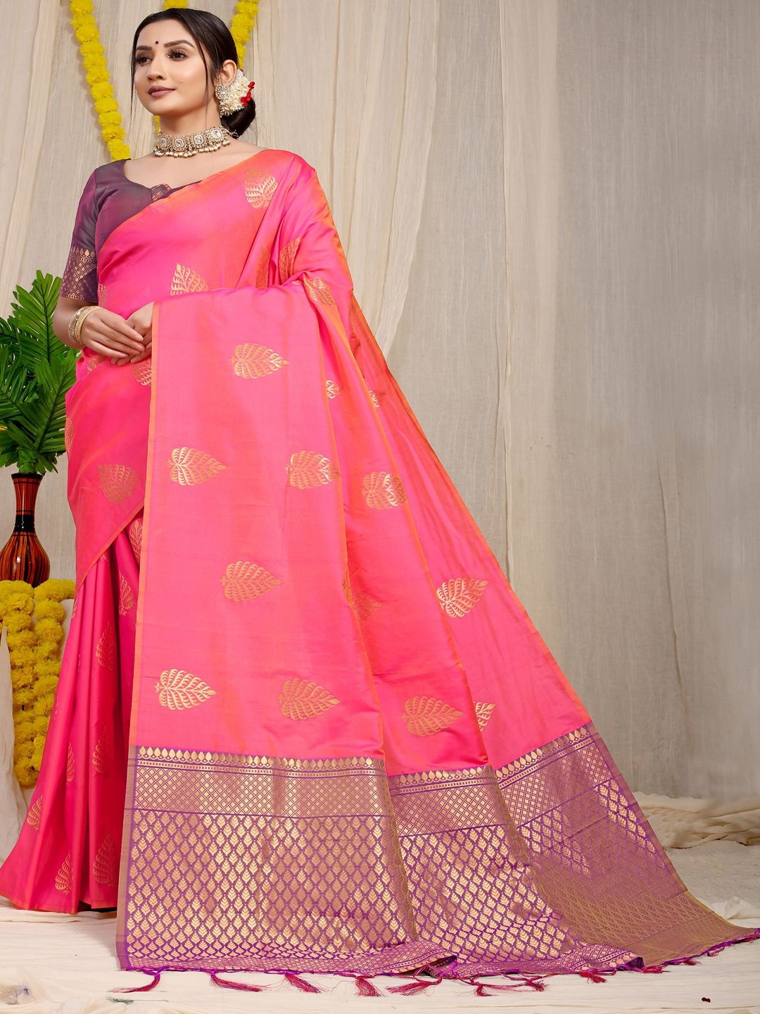 

SGF11 Woven Design Zari Kanjeevaram Saree, Pink