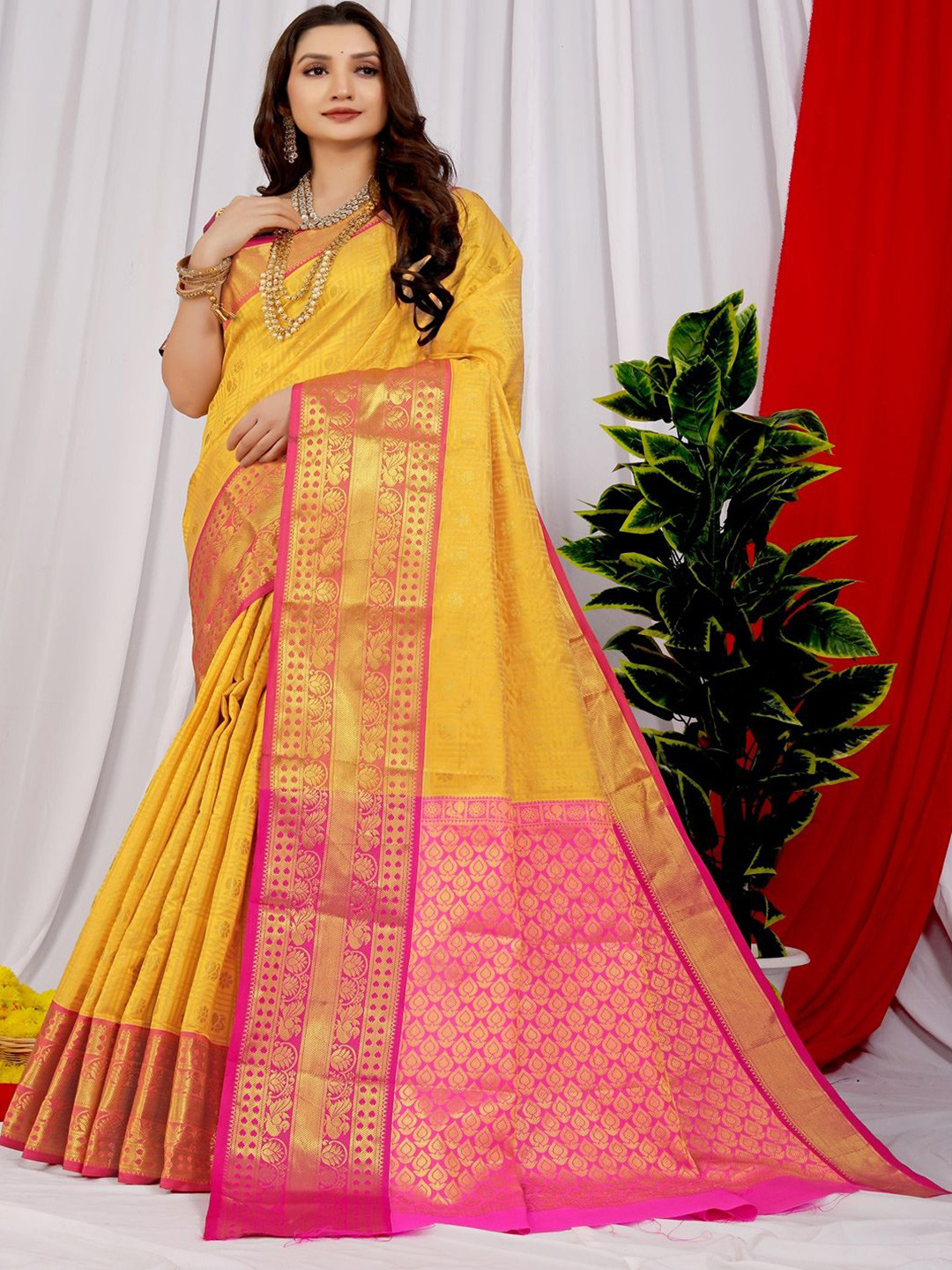 

SGF11 Woven Design Zari Kanjeevaram Saree, Yellow
