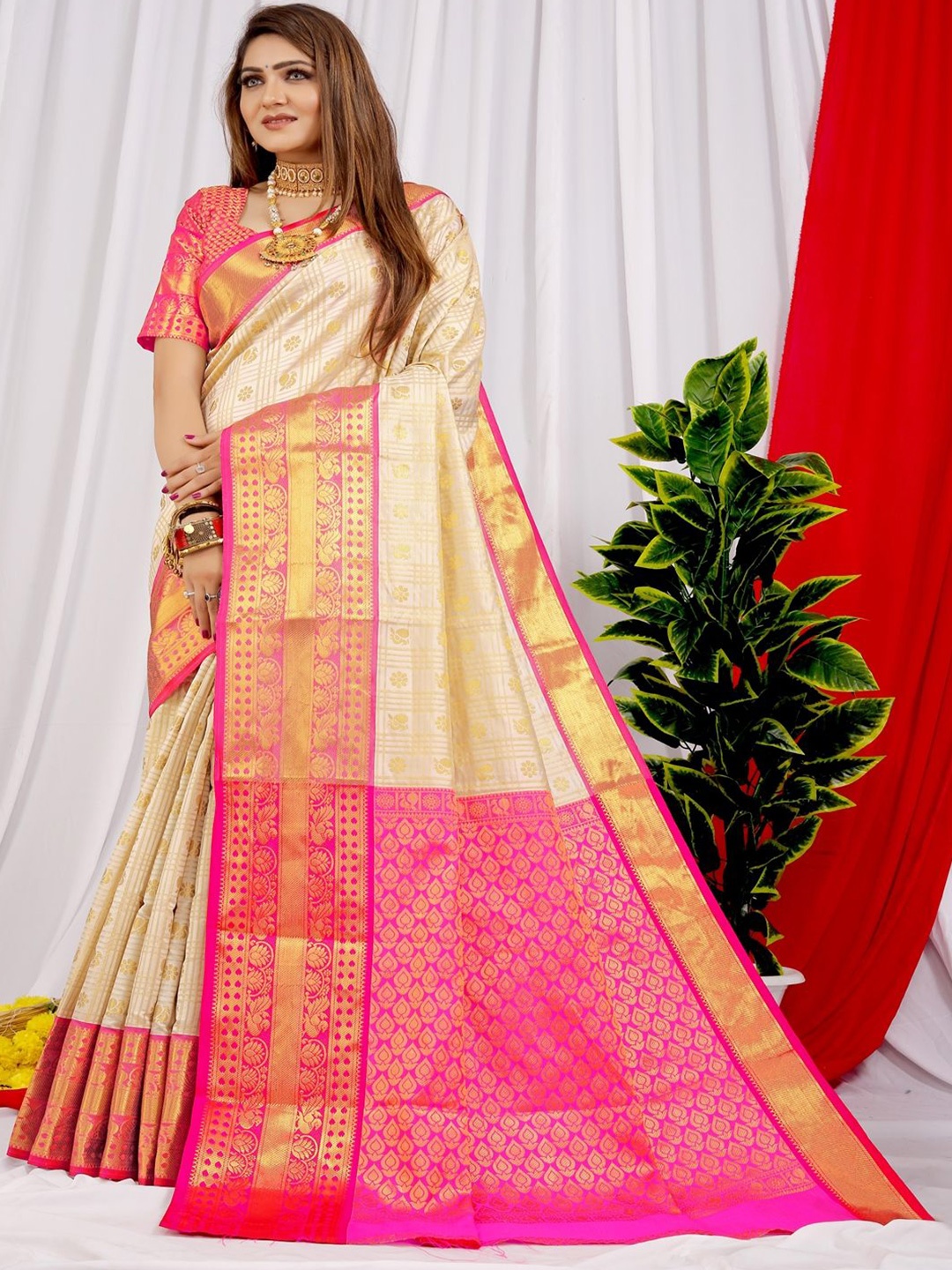 

SGF11 Woven Design Zari Kanjeevaram Saree, White