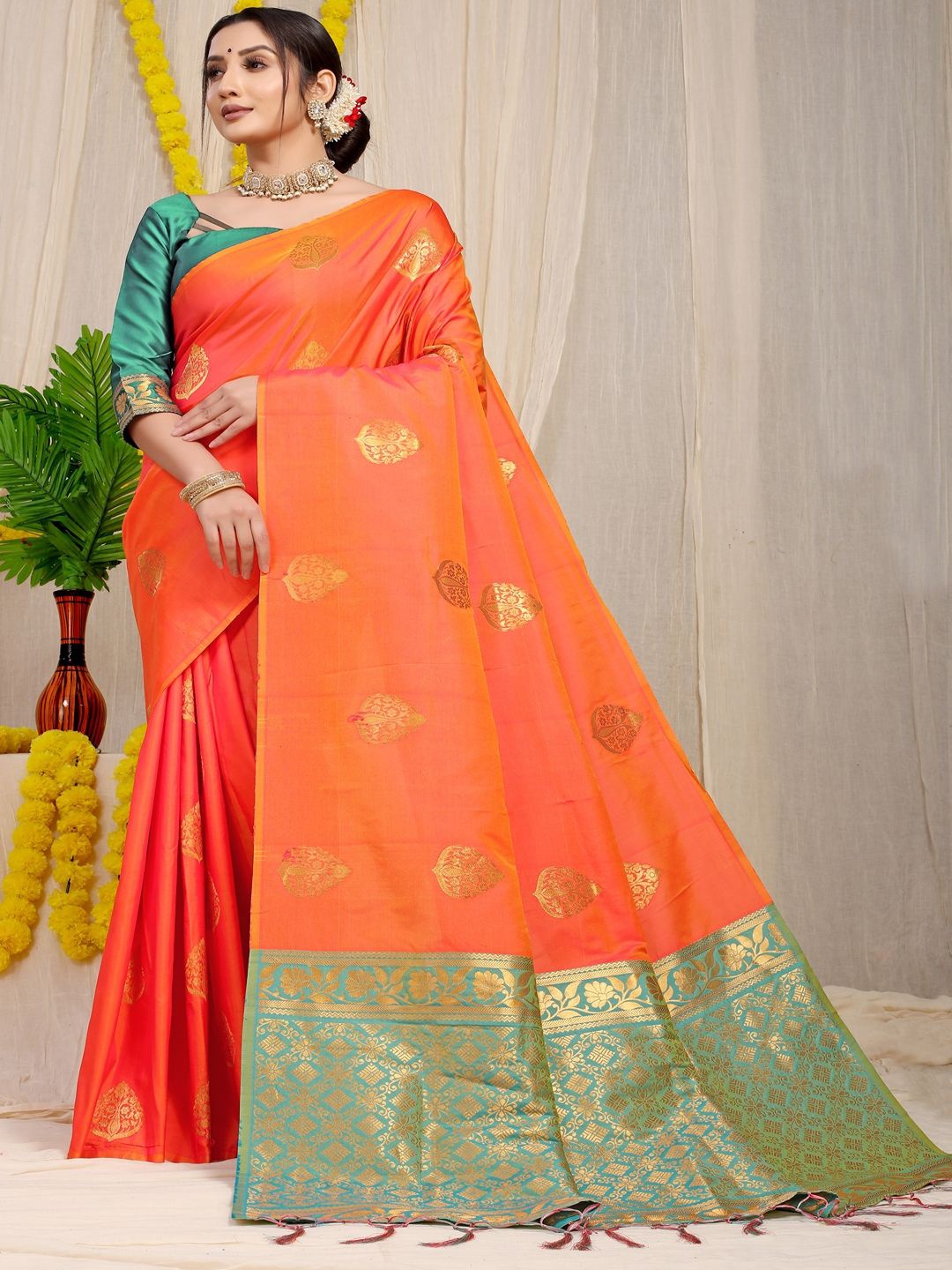 

SGF11 Woven Design Kanjeevaram Saree, Orange