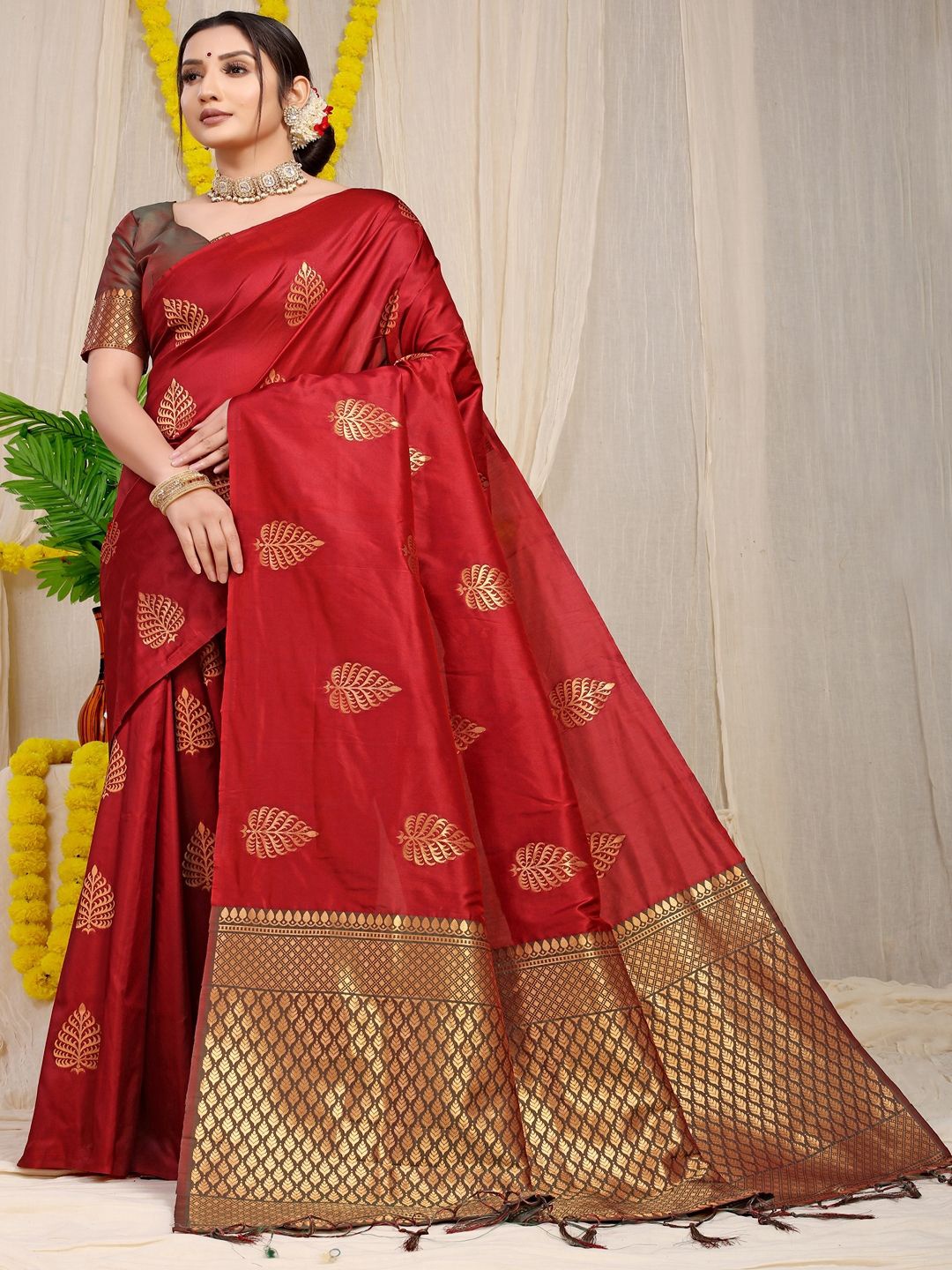 

SGF11 Woven Design Zari Kanjeevaram Saree, Maroon