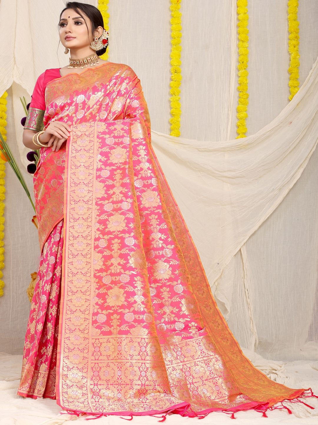 

SGF11 Woven Design Zari Kanjeevaram Saree, Pink