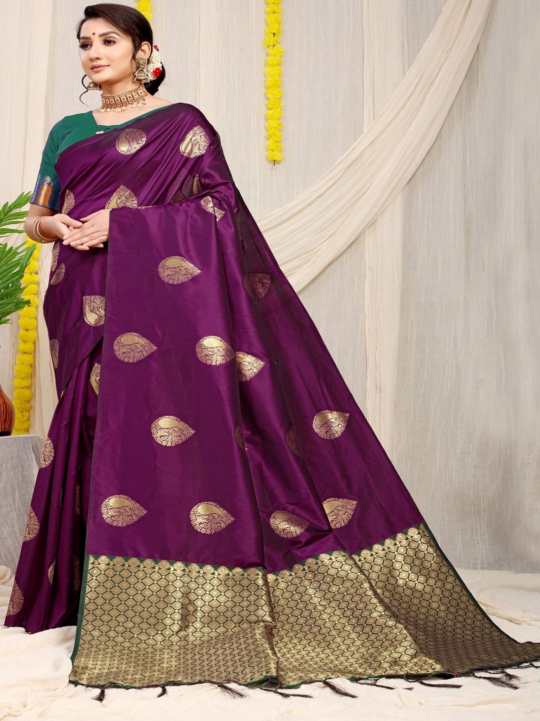 

SGF11 Ethnic Motifs Zari Kanjeevaram Saree, Purple