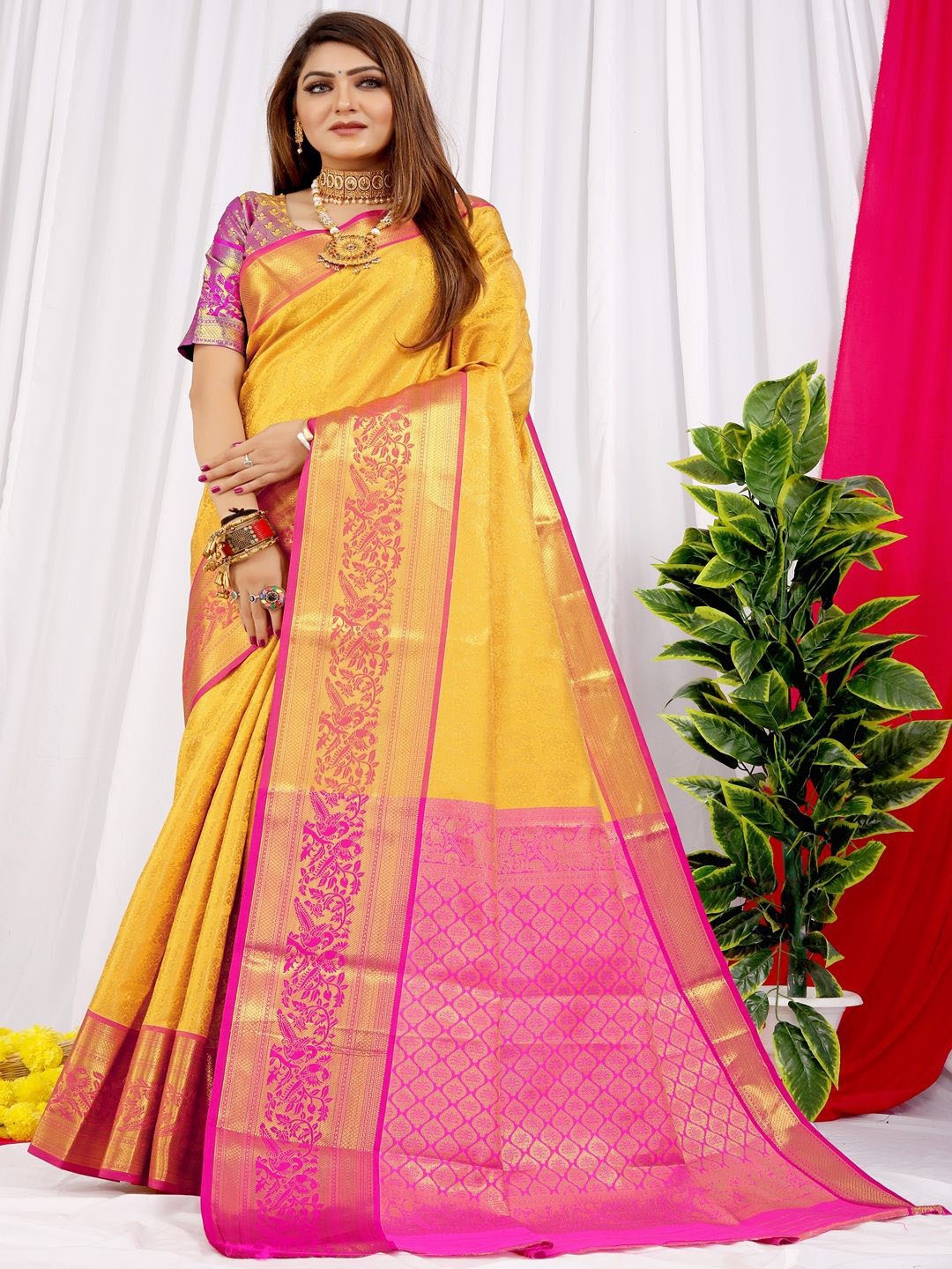 

SGF11 Woven Design Zari Kanjeevaram Saree, Yellow