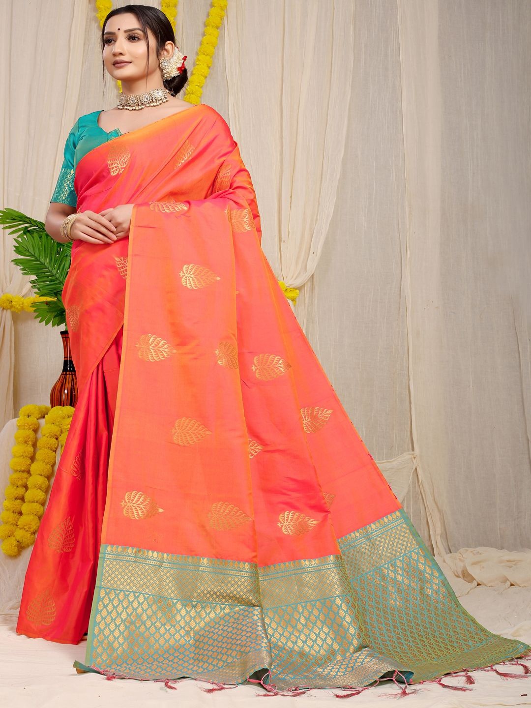 

SGF11 Woven Design Zari Kanjeevaram Saree, Orange