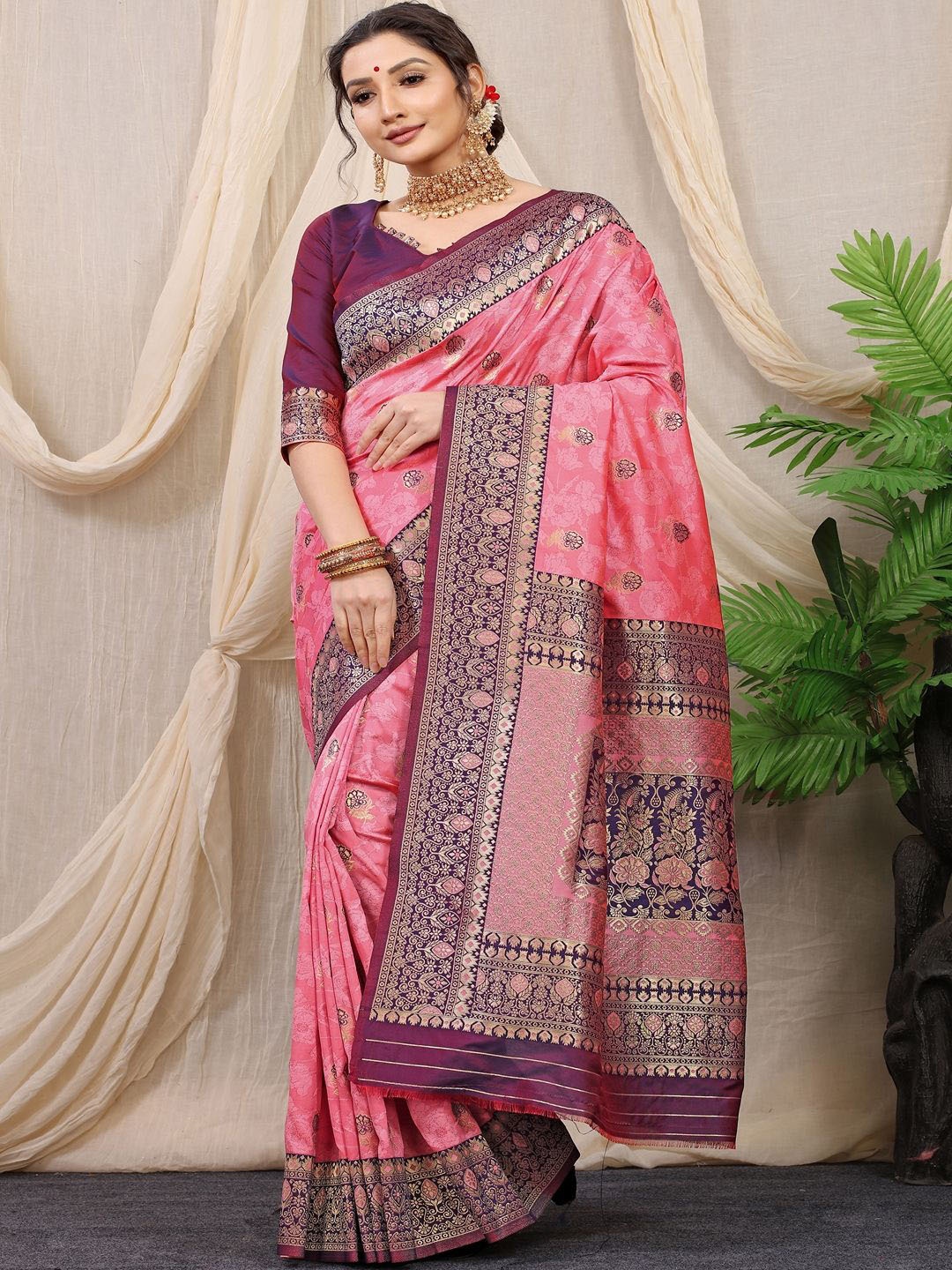 

SGF11 Floral Woven Design Zari Kanjeevaram Saree, Pink