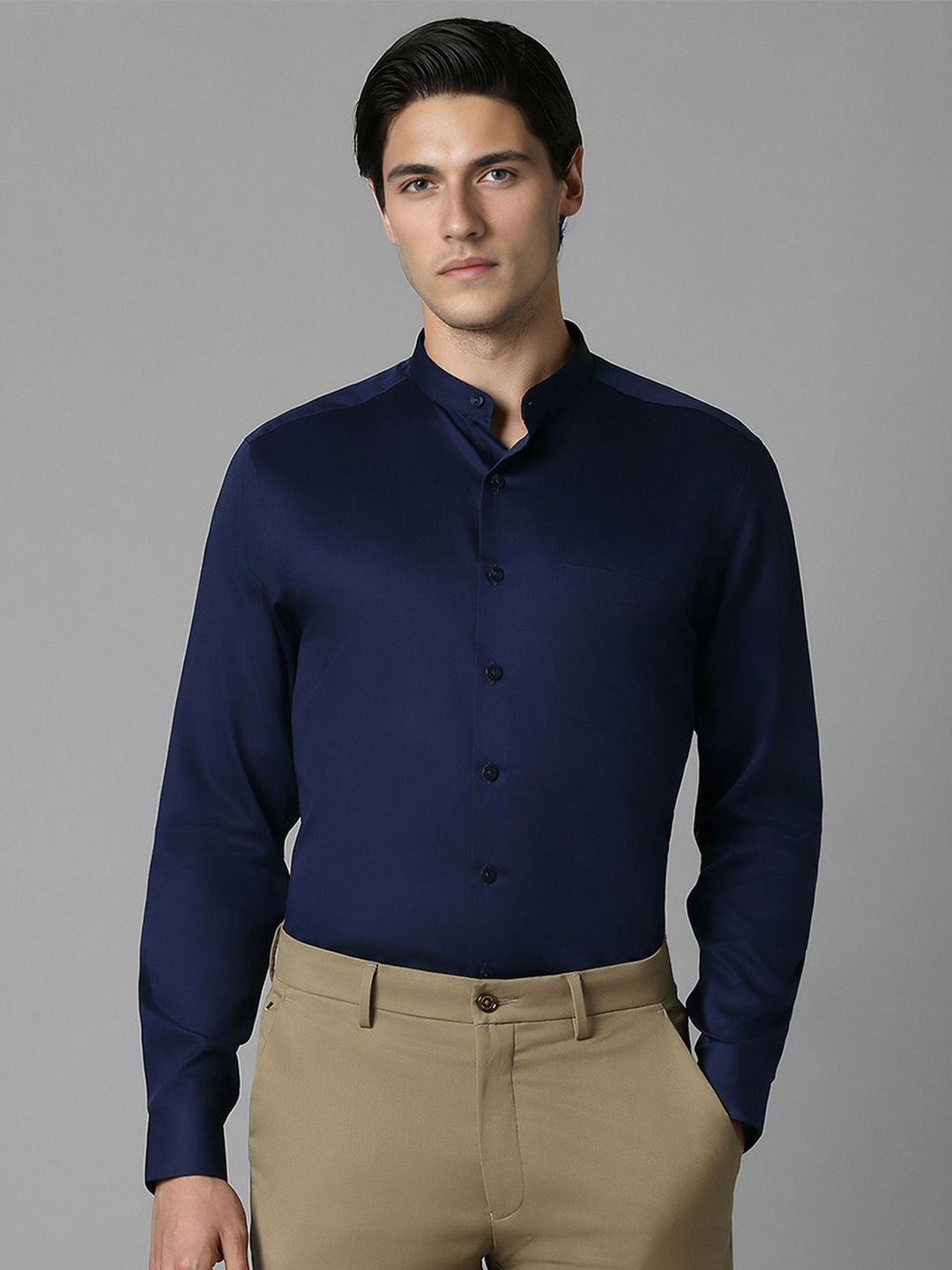 

Louis Philippe Men Solid Slim Fit Band Collar Pure Cotton Formal Shirt, Navy blue
