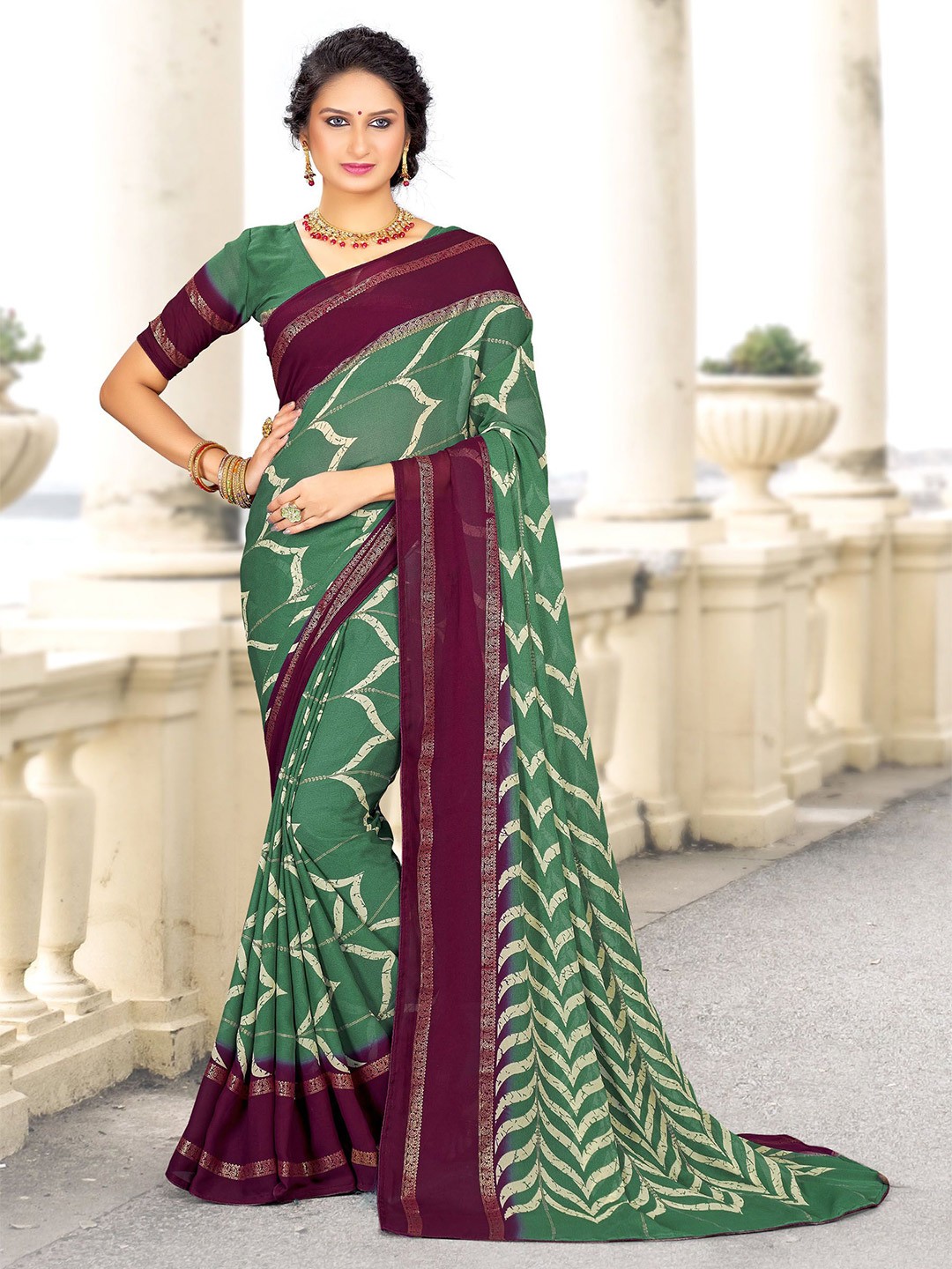 

Panzora Ethnic Motifs Printed Saree, Green