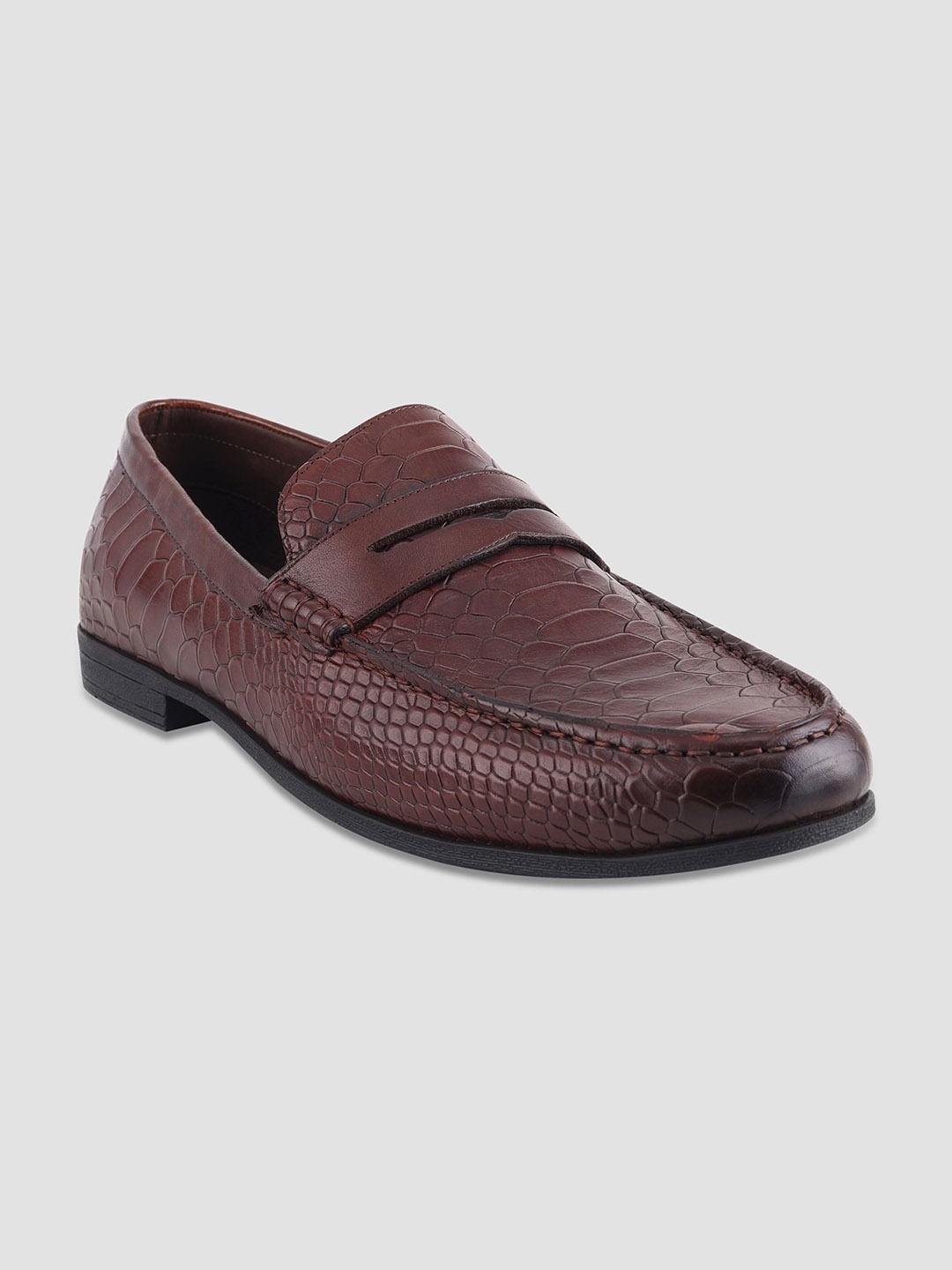 

EZOK Men Textured Round Toe Leather Loafers, Brown