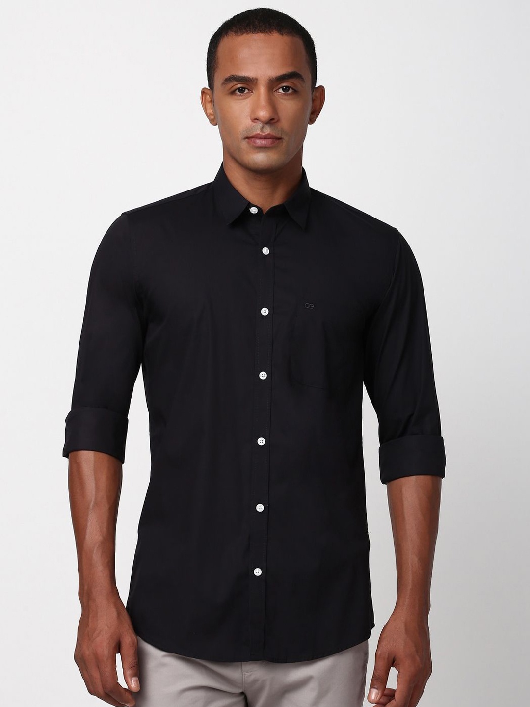 

Peter England Casuals Men Slim Fit Opaque Casual Shirt, Black