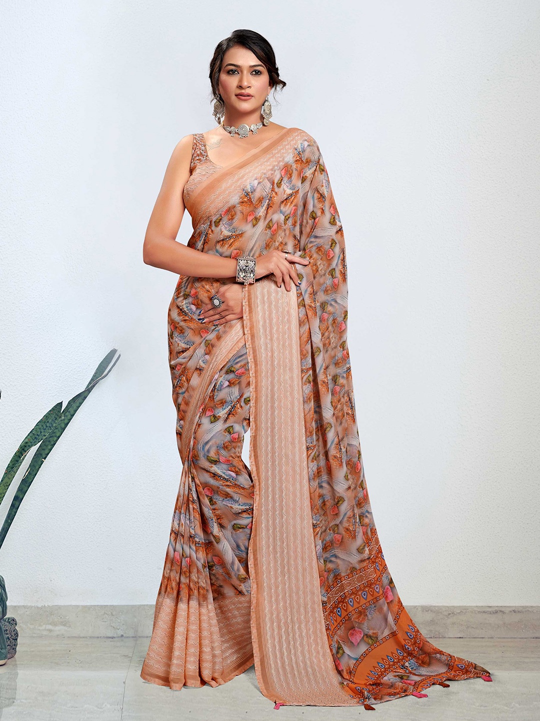 

Panzora Floral Saree, Brown