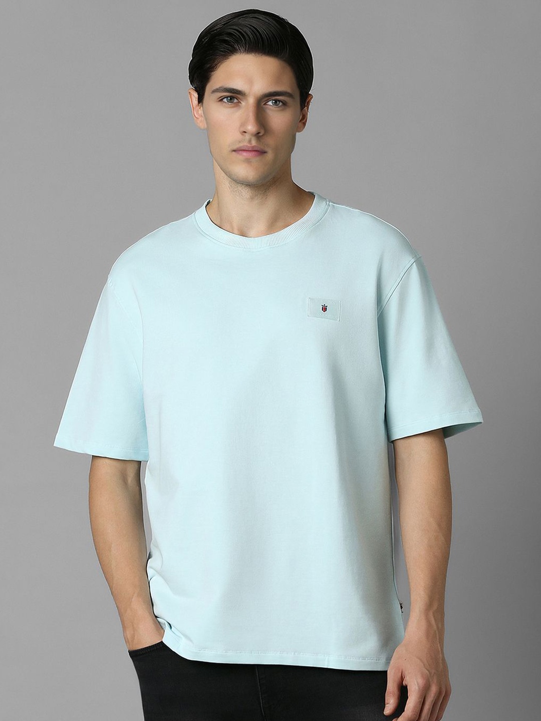 

Louis Philippe Jeans Men Solid Round Neck Relaxed Fit T-shirt, Blue