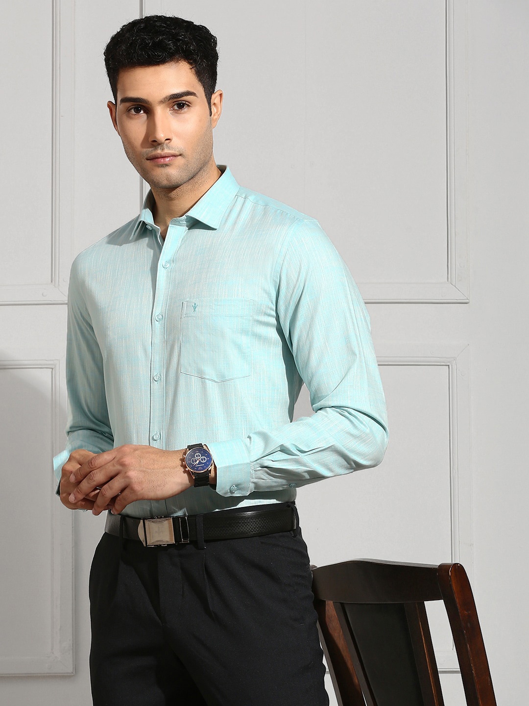 

Ramraj Men Solid Spread Collar Cotton Formal Shirt, Blue