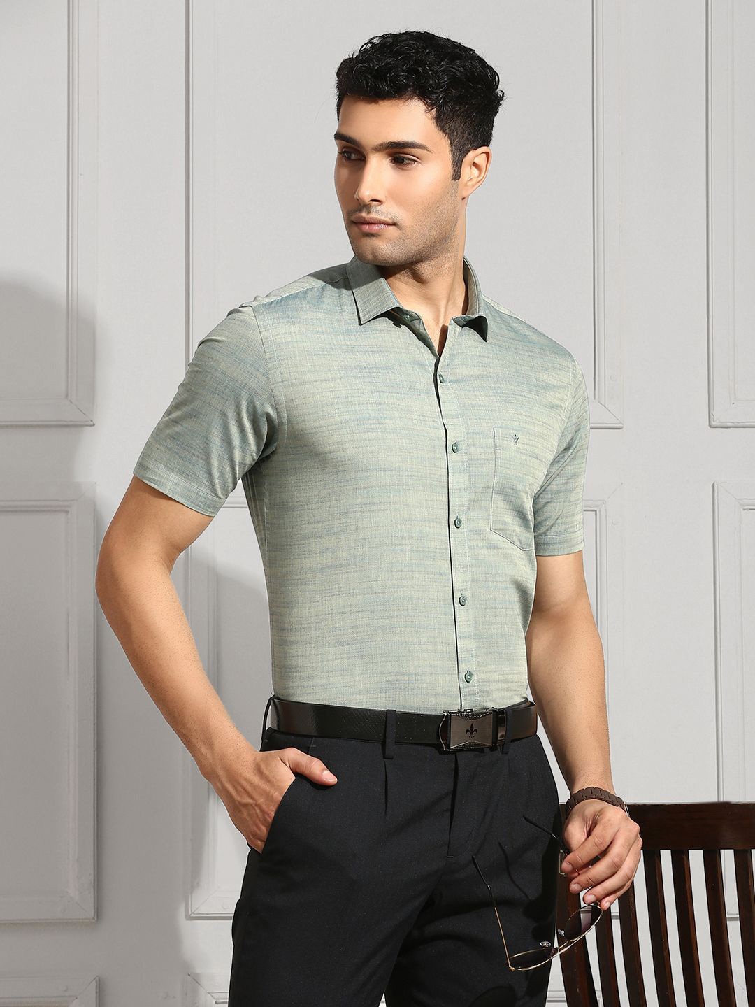 

Ramraj Men Solid Spread Collar Cotton Formal Shirt, Green