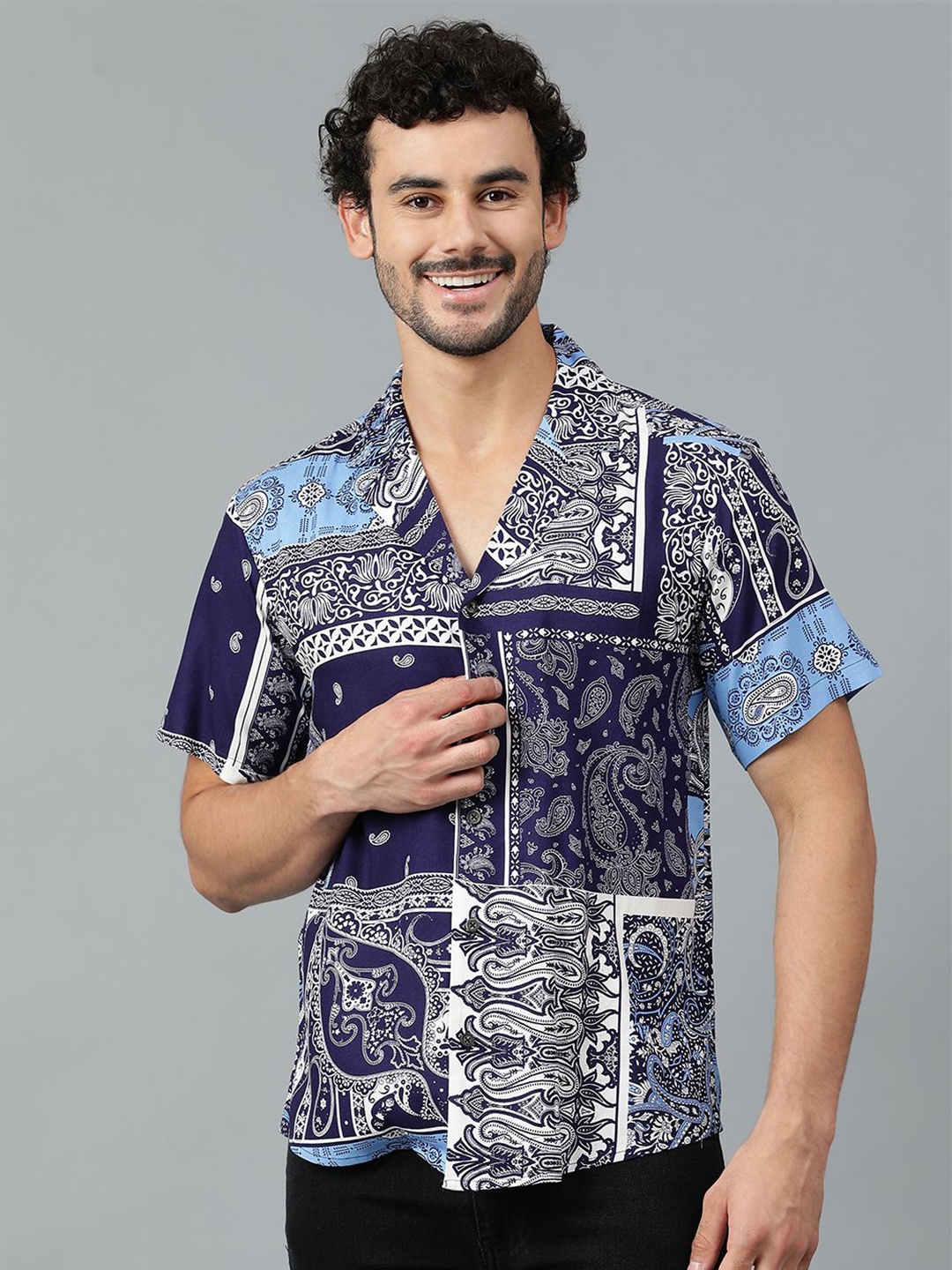 

Kotty Men Cuban Collar Ethnic Motifs Printed Casual Shirt, Navy blue